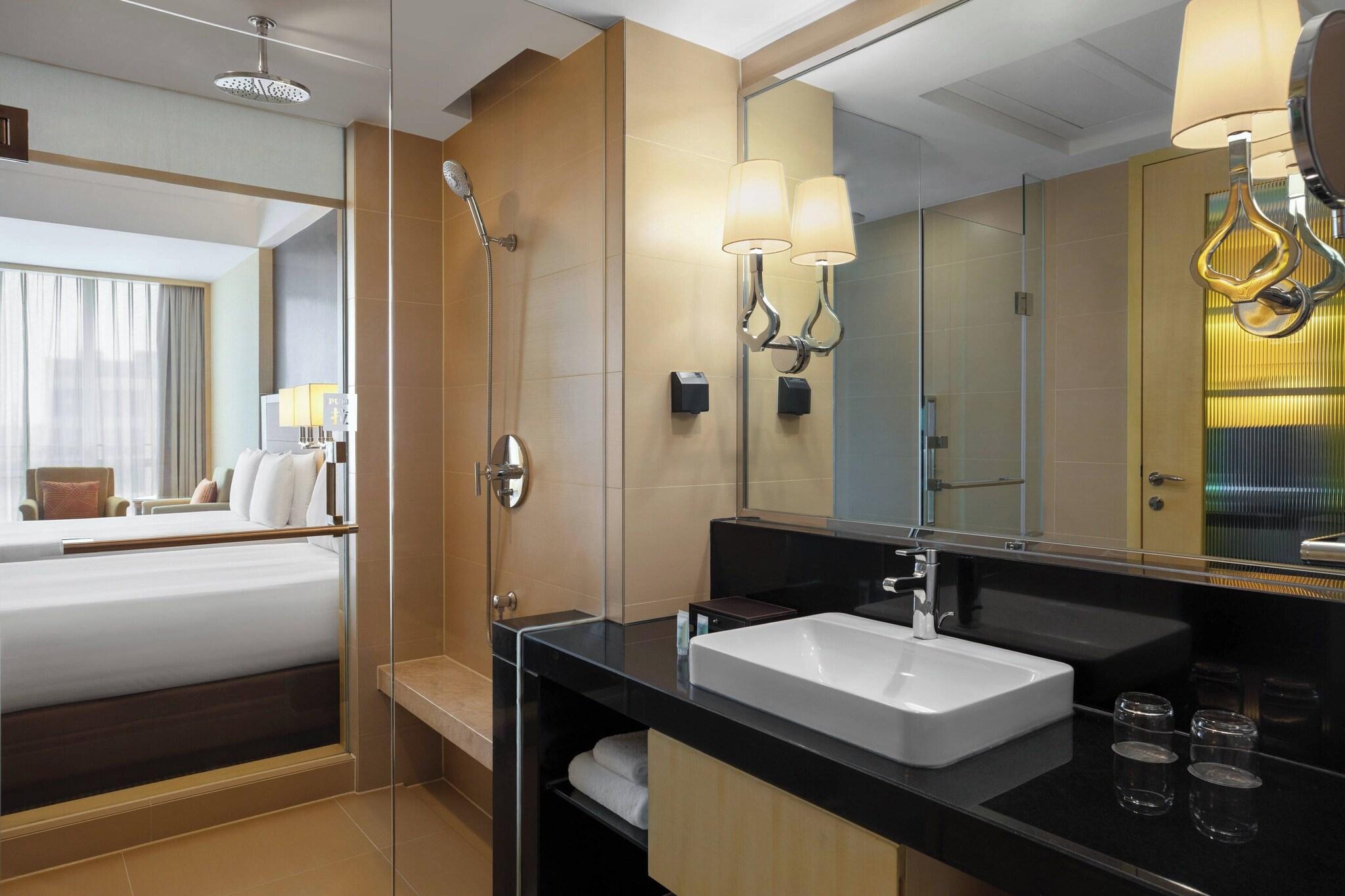 Double Executive King Bed