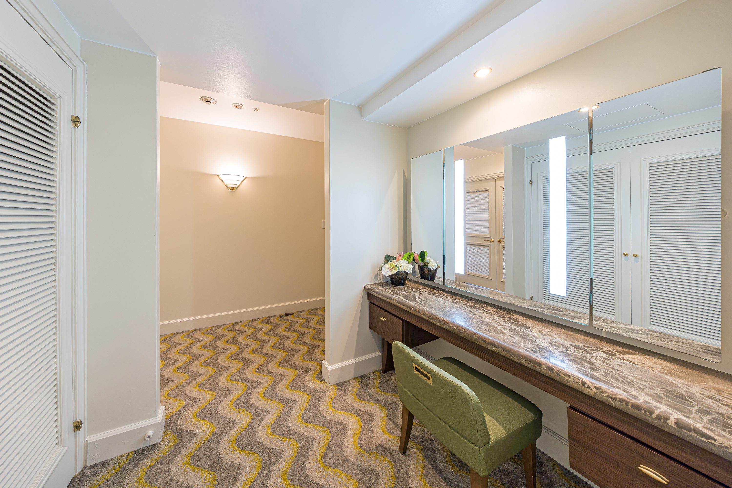 Junior Suite Capacity 1 One Bedroom