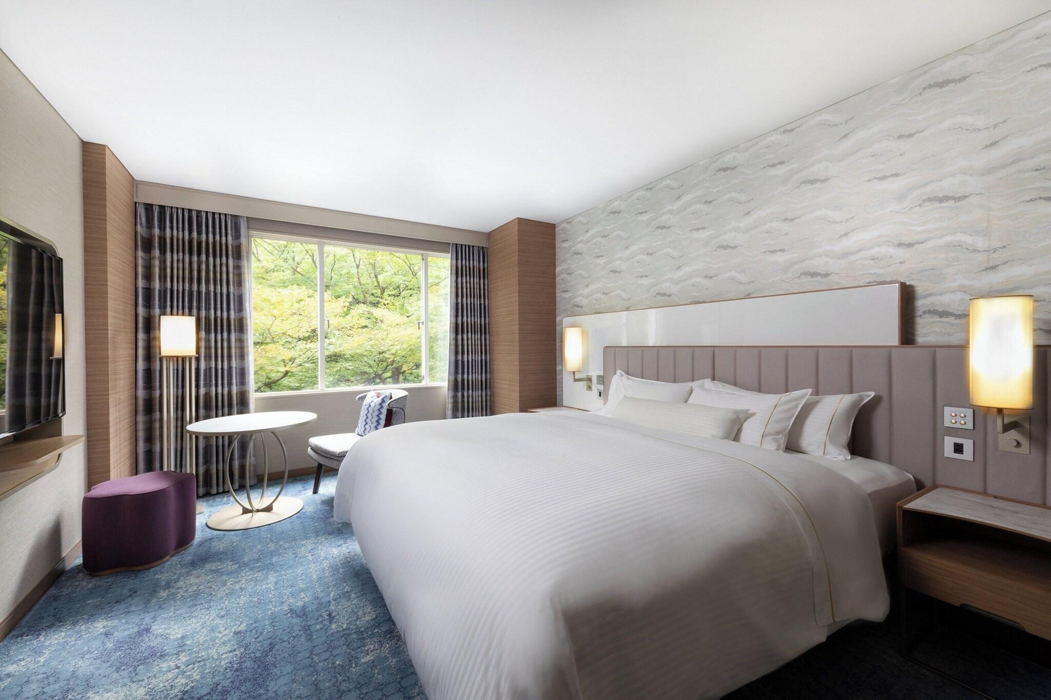 Double Superior King Bed