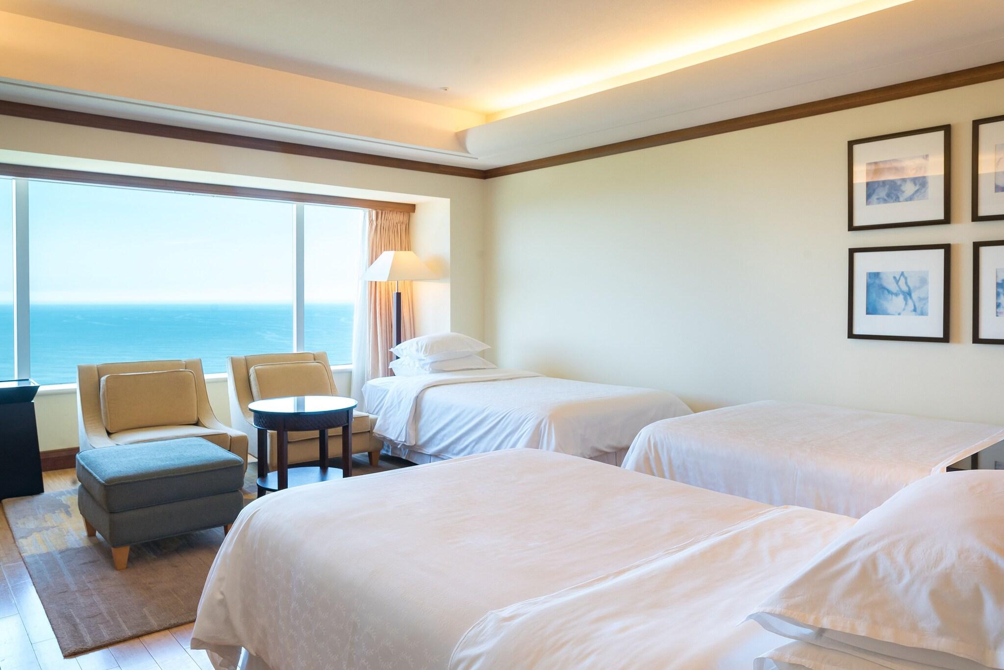 Triple Club Executive