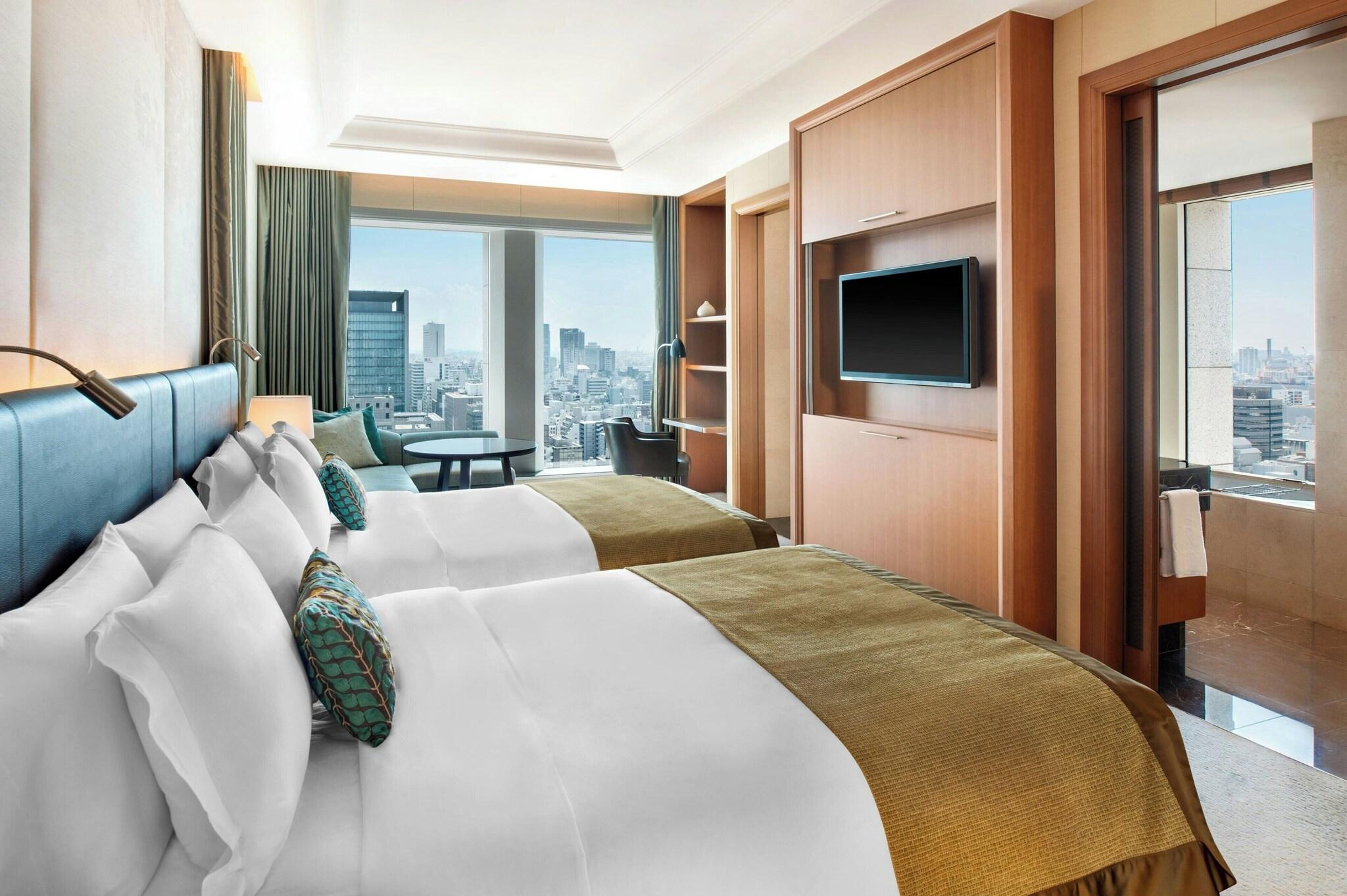Quadruple Grand with Views