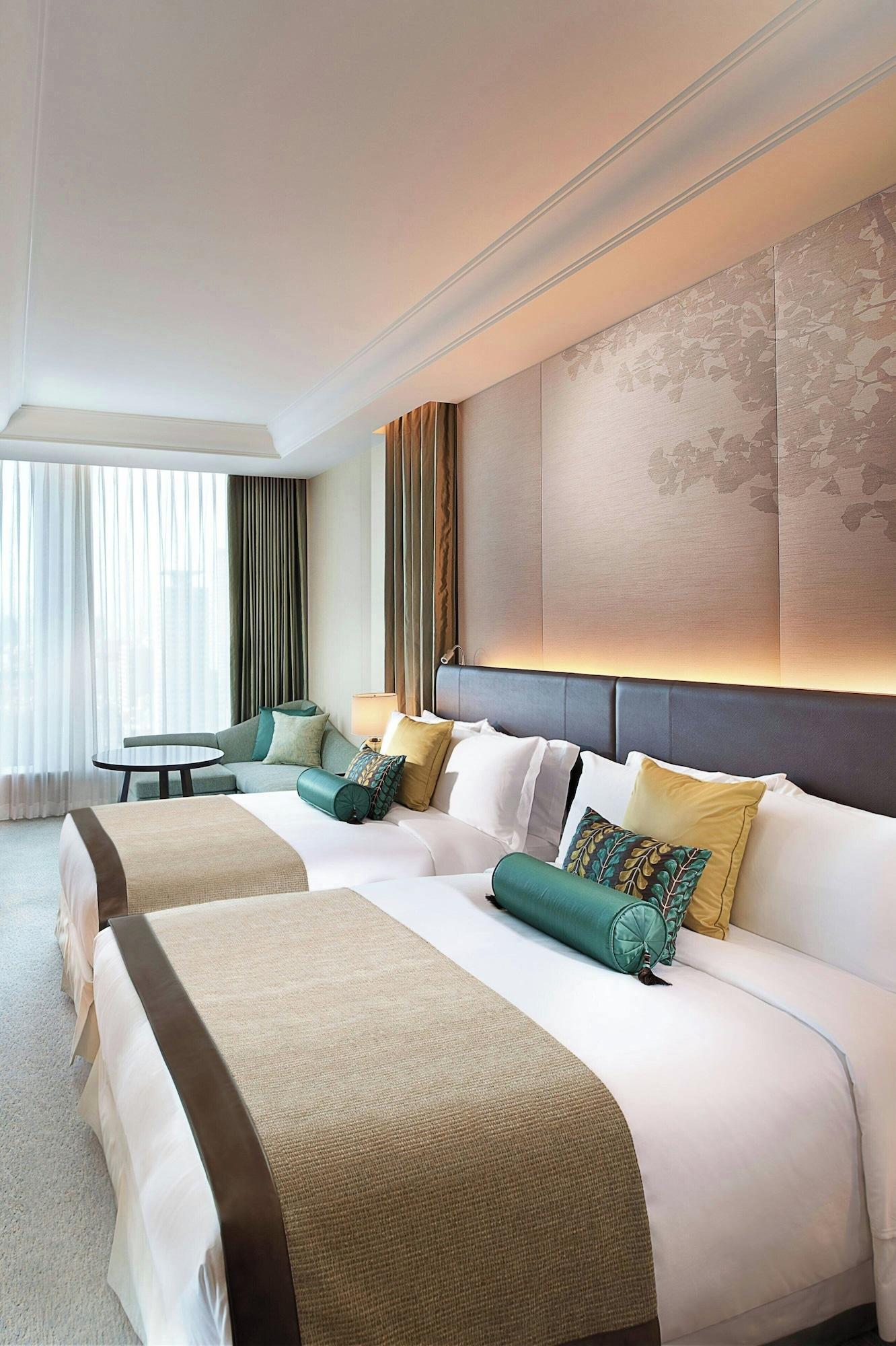 Quadruple Grand with Views