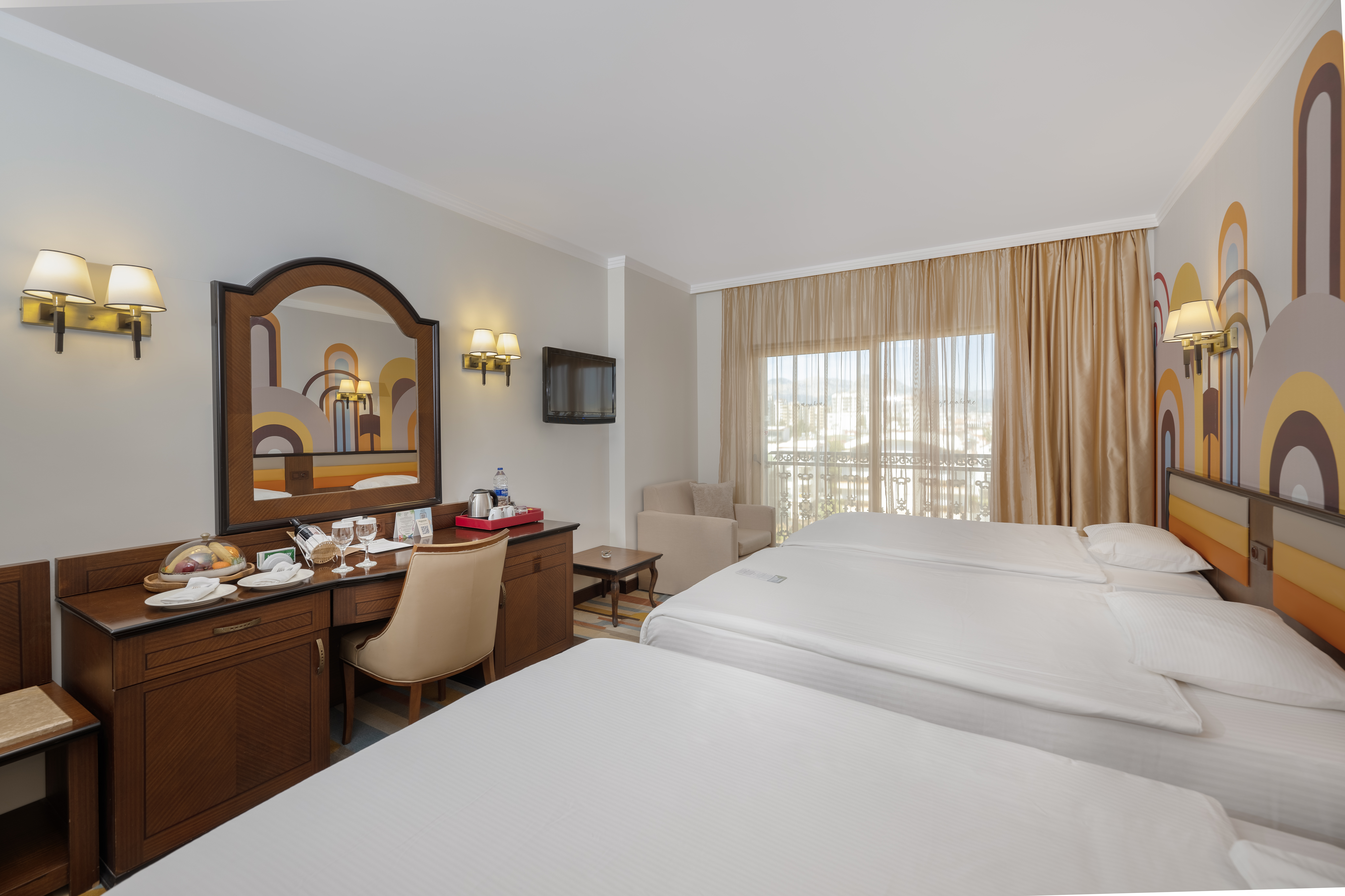 Triple Deluxe Mountain View