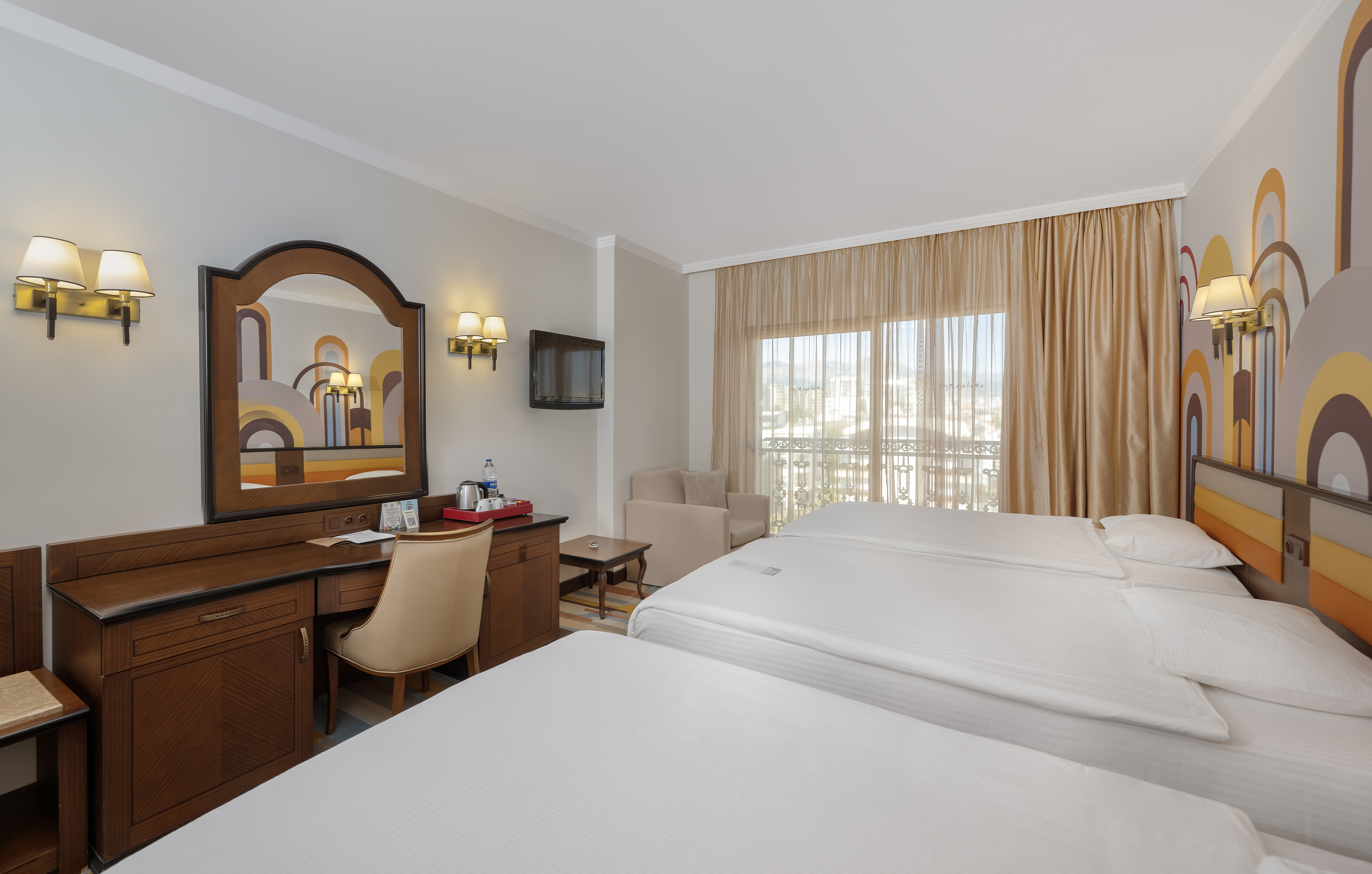 Triple Deluxe Mountain View