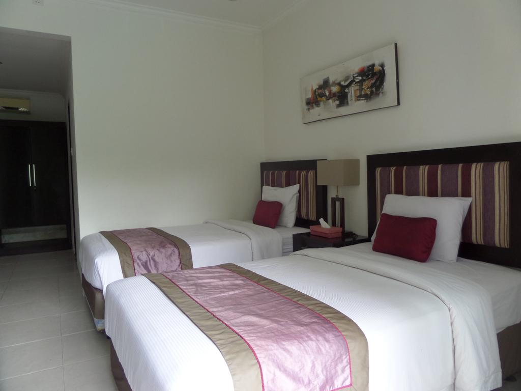 Room Superior Pool View