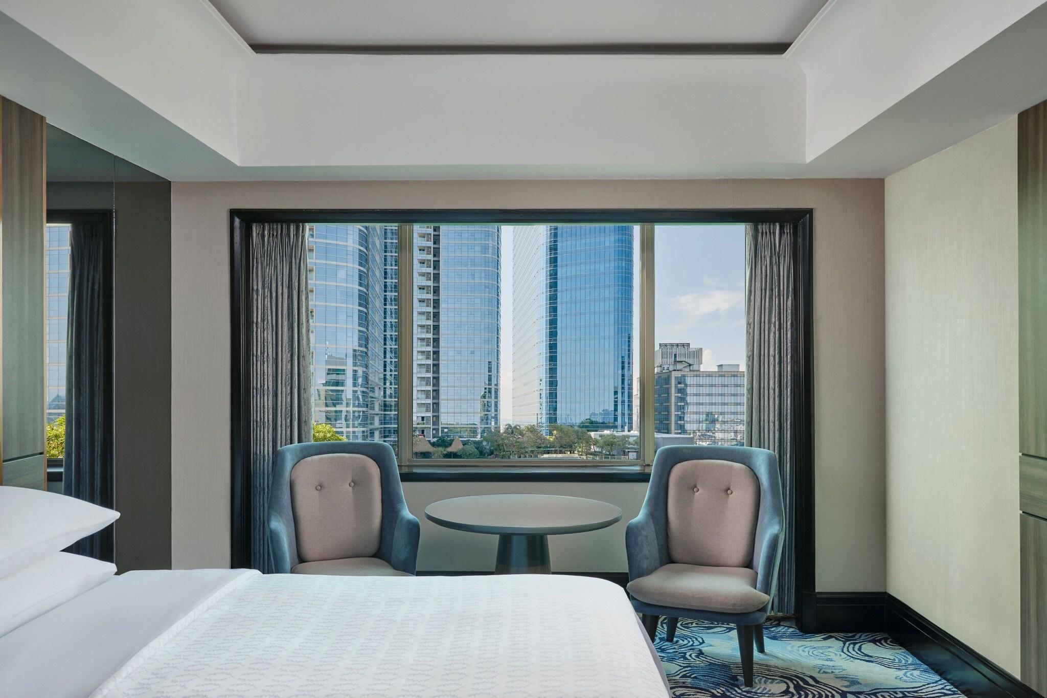 Double Club King Bed