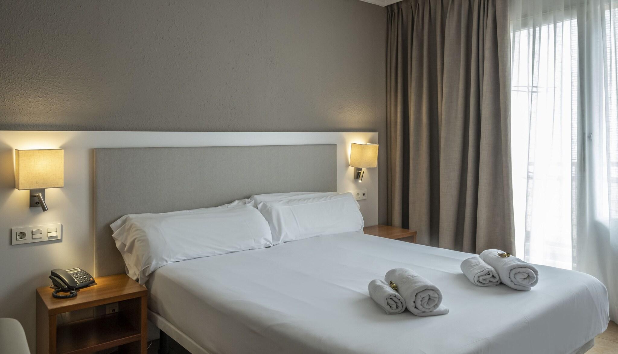 Double or Twin Two Beds