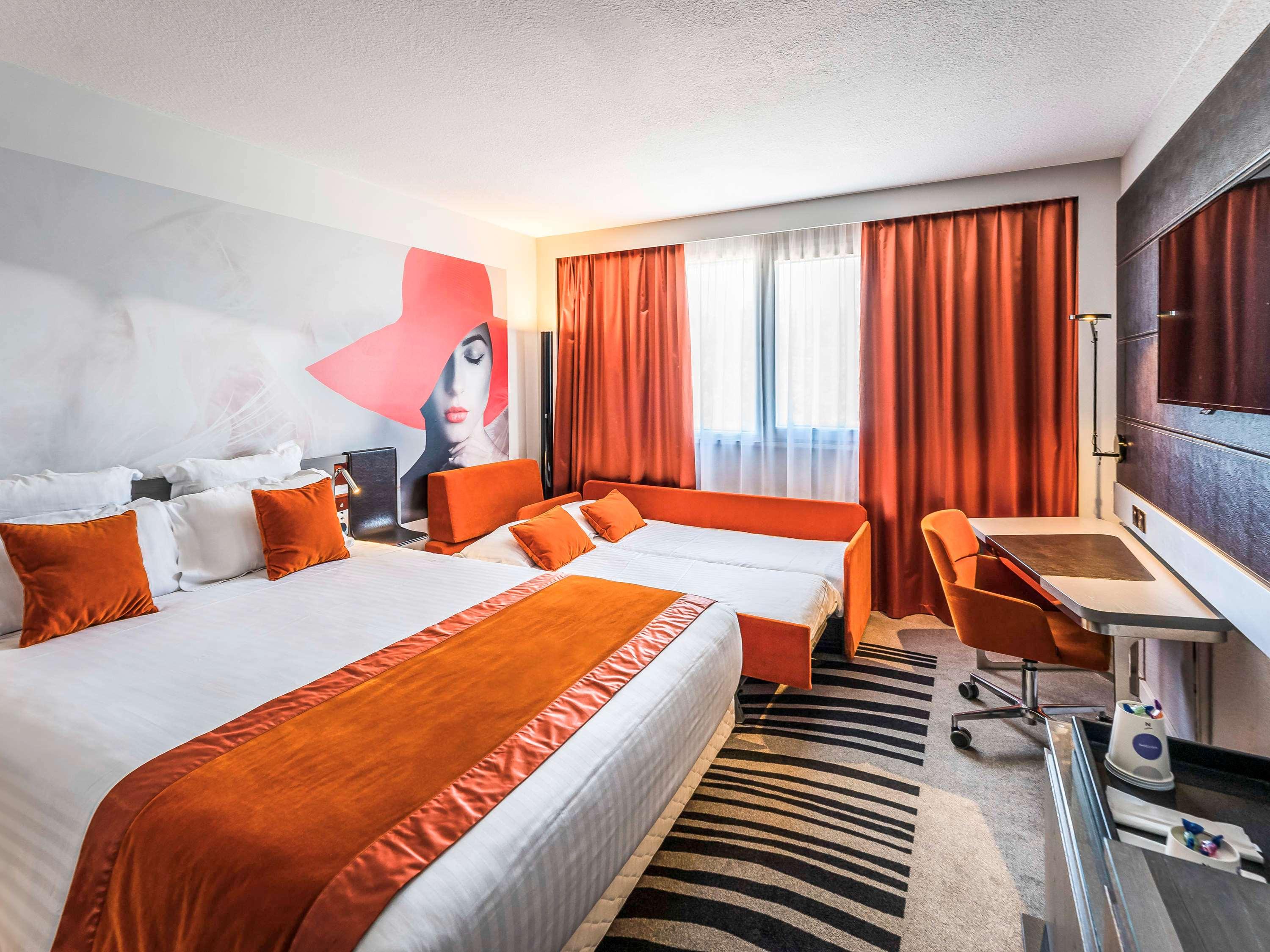 Double Classic Double Bed