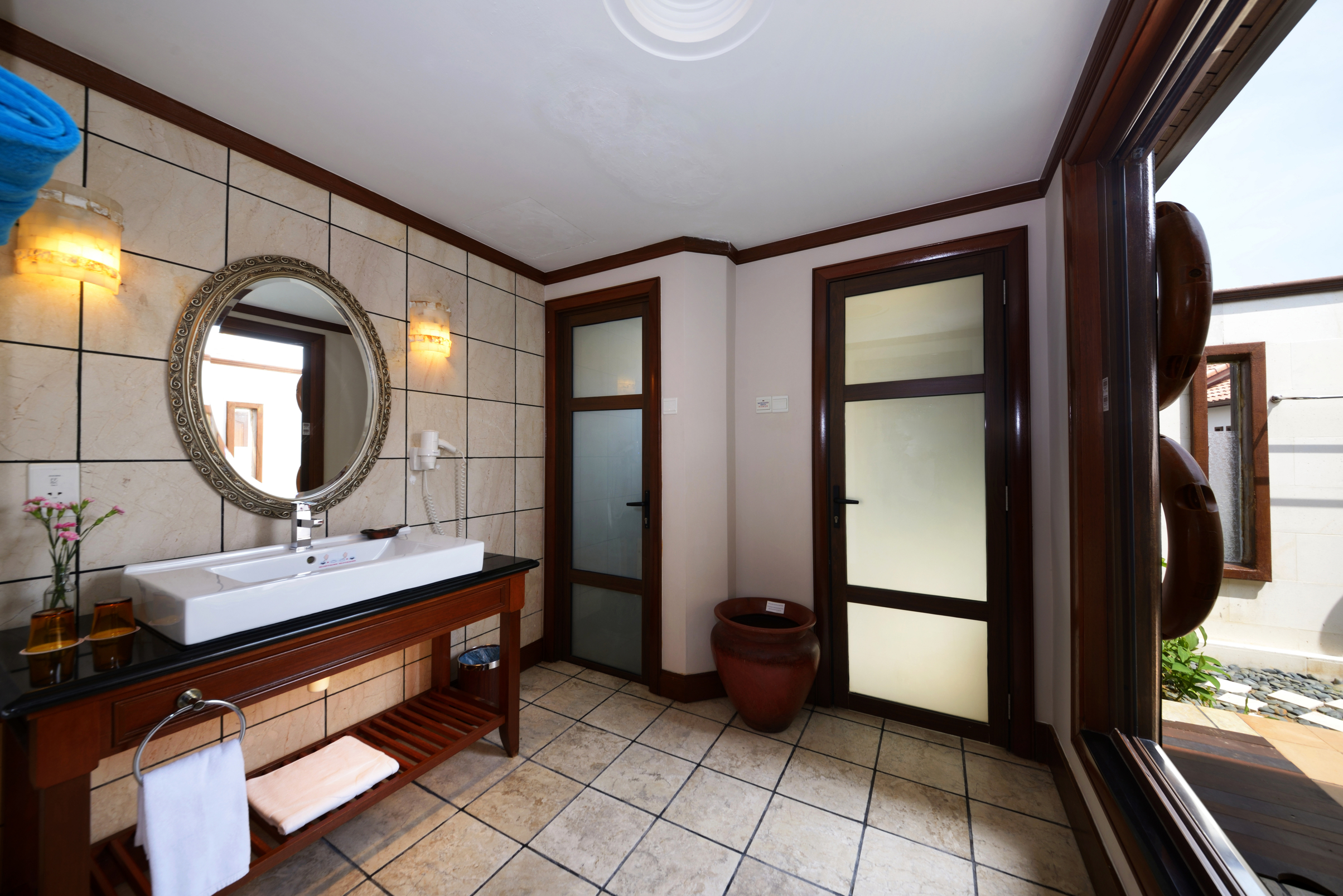 Villa Executive