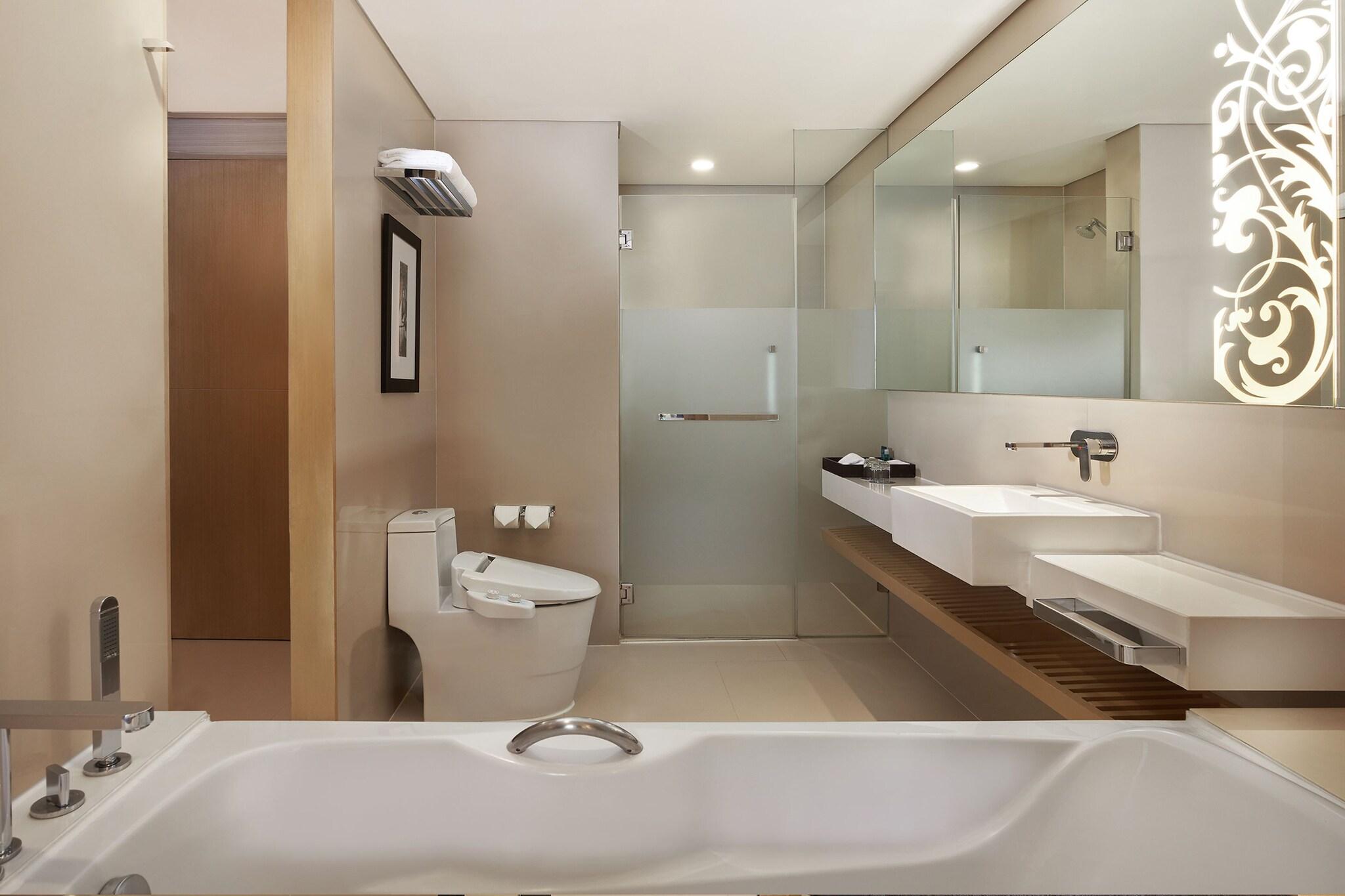 Double Two Queen Beds Premium