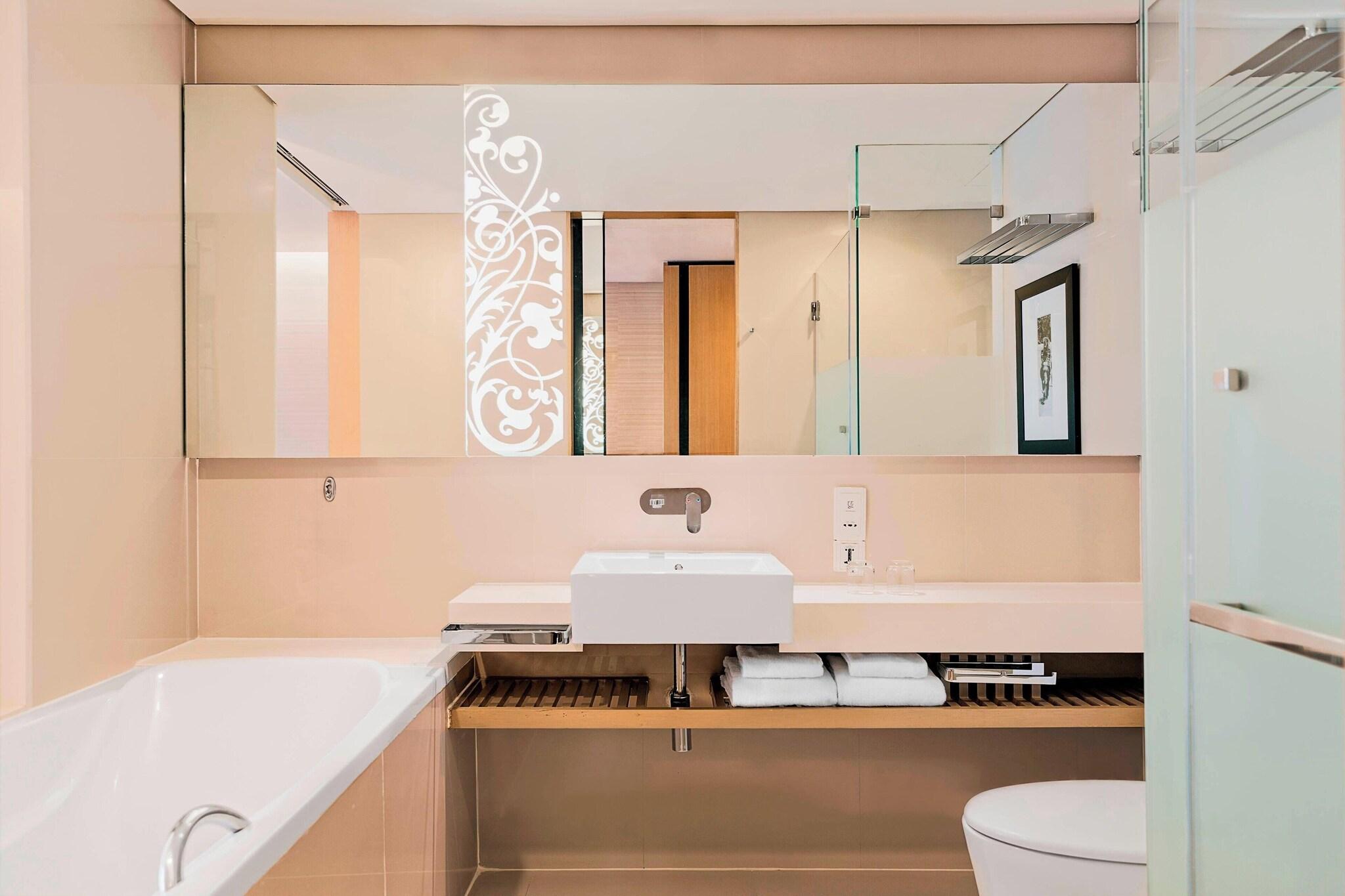 Double Premium King Bed