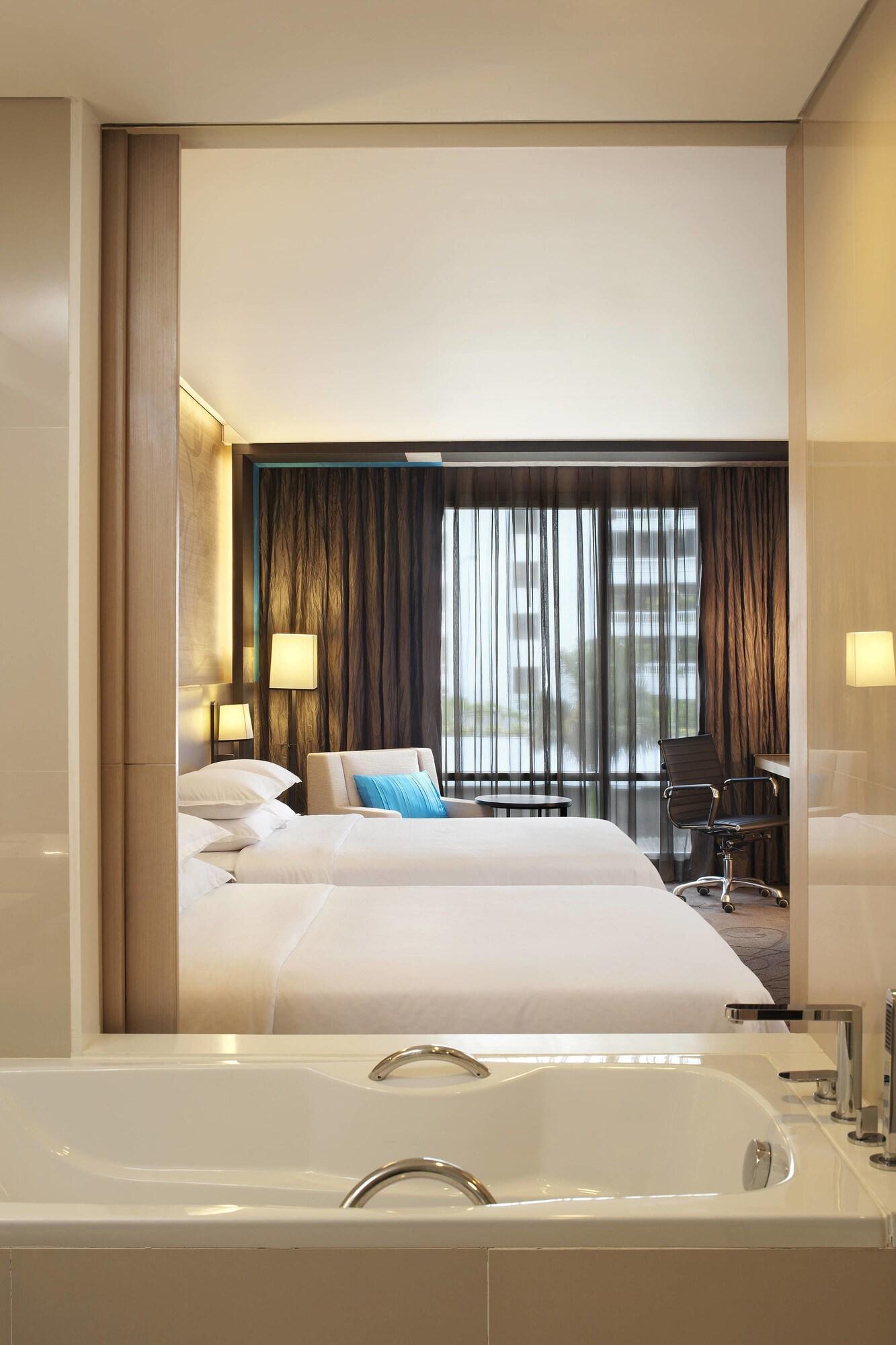 Double Deluxe Two Queen Beds