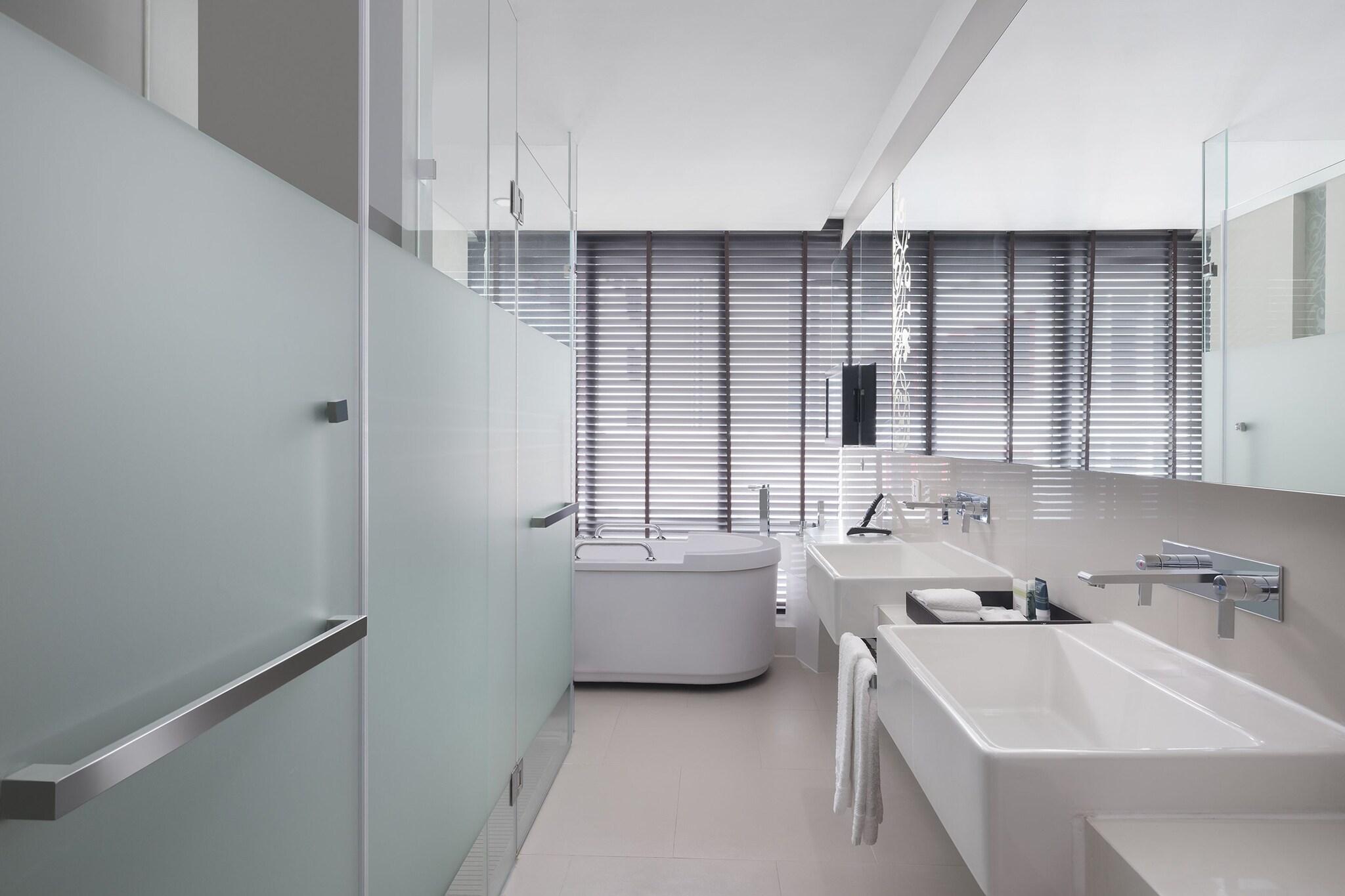 Suite Executive King Bed