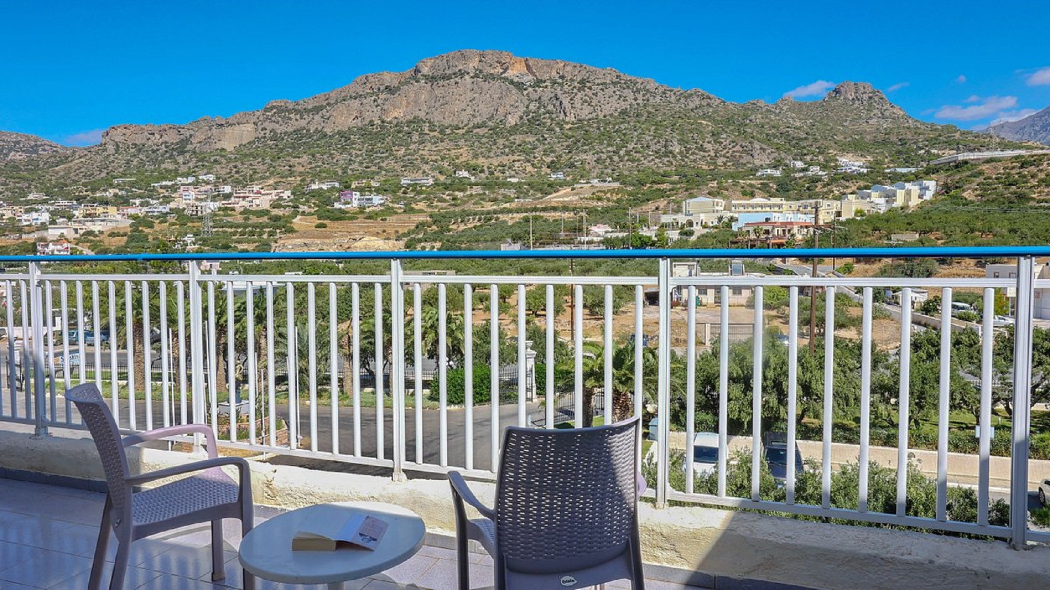 Family Room Land View