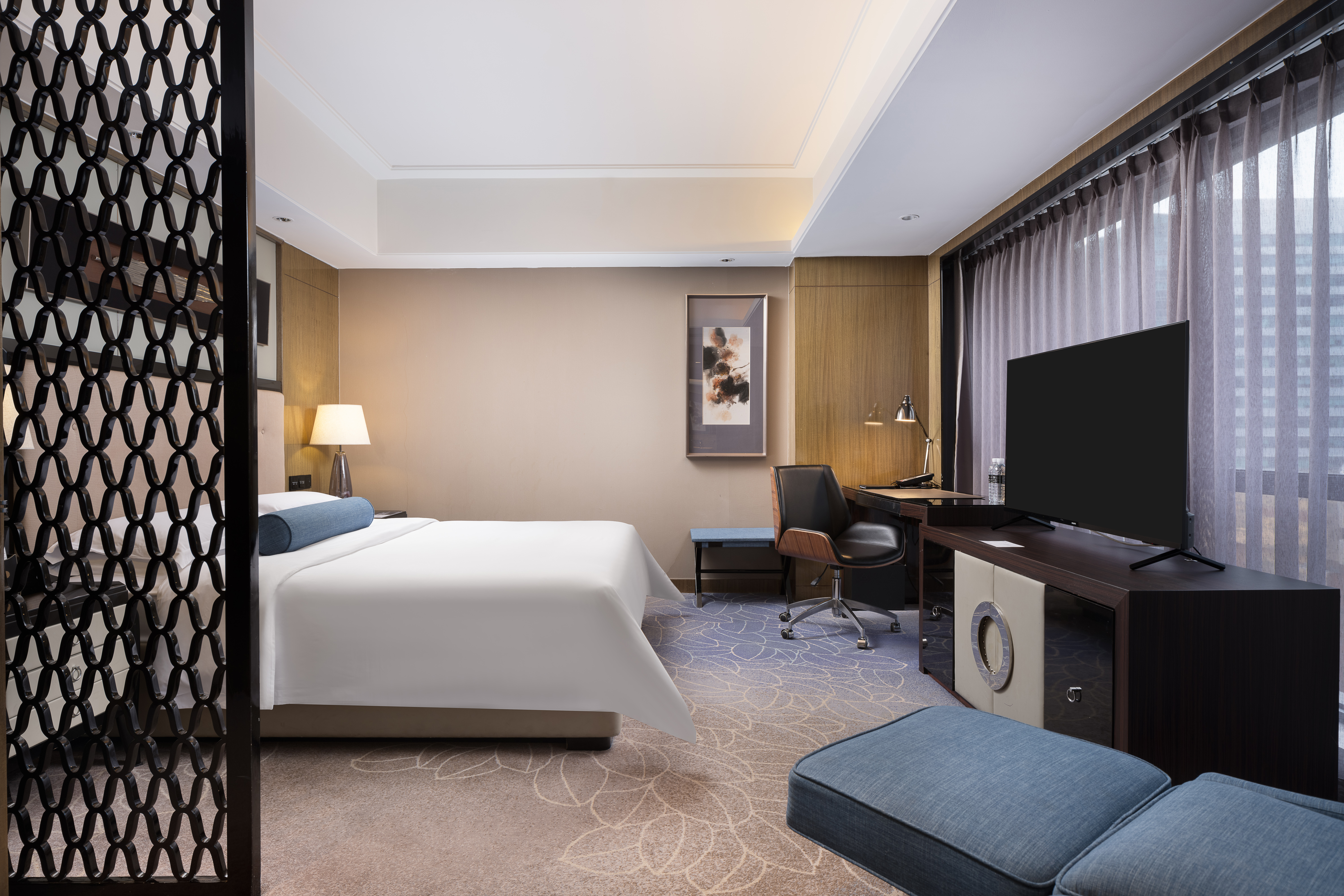 Double Deluxe King Bed