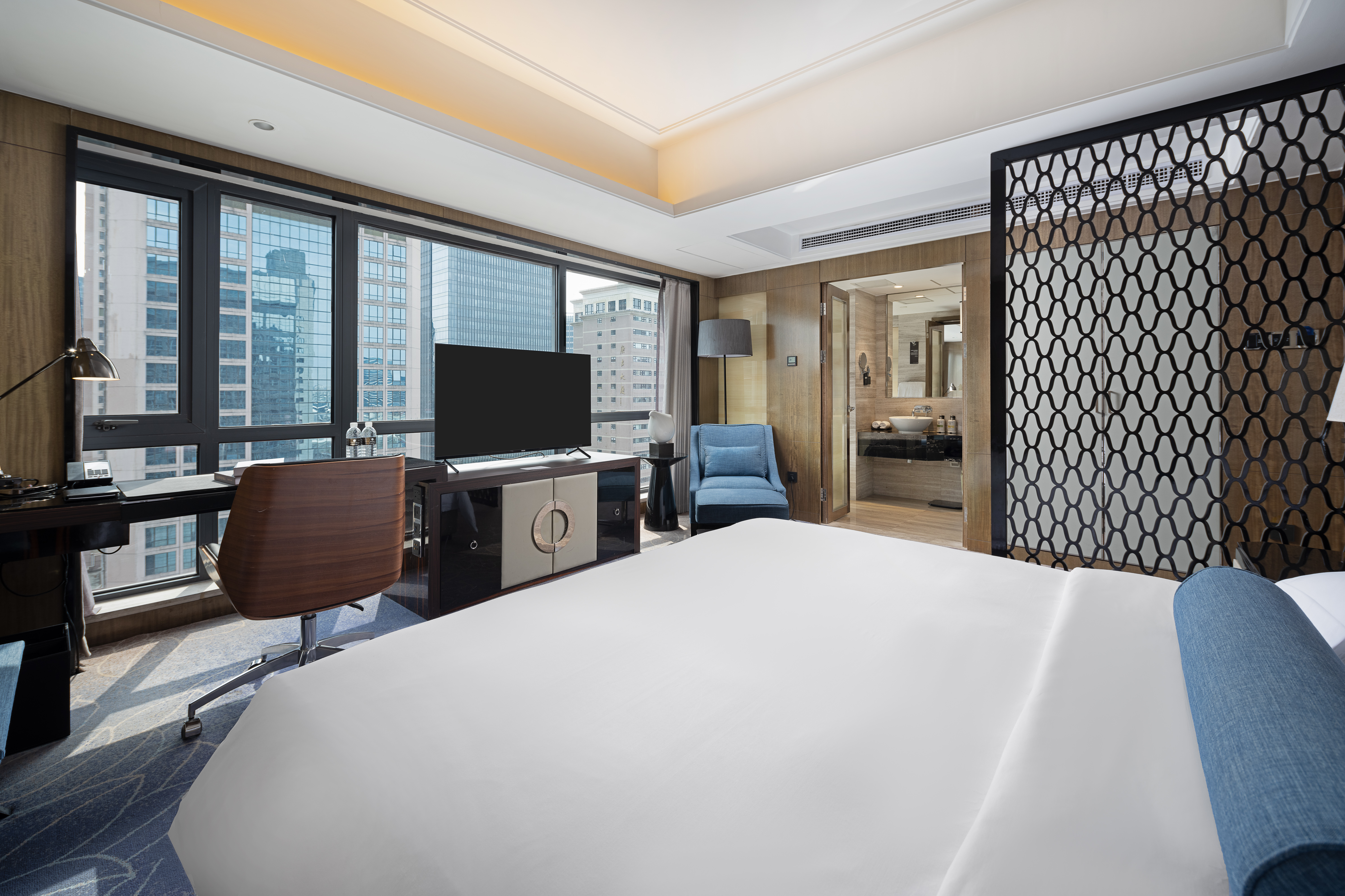 Double Deluxe Executive