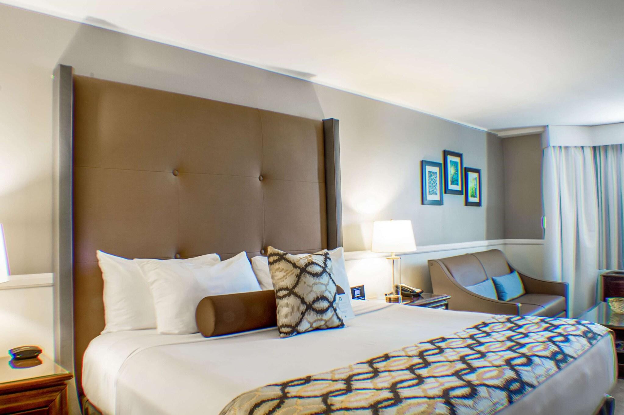 Double Deluxe King Bed