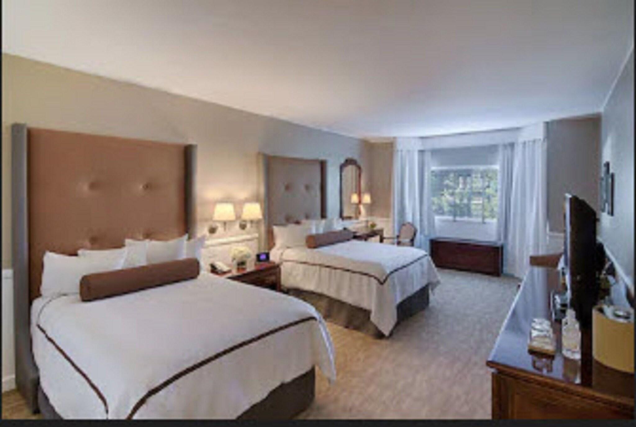 Double Deluxe Two Double Beds