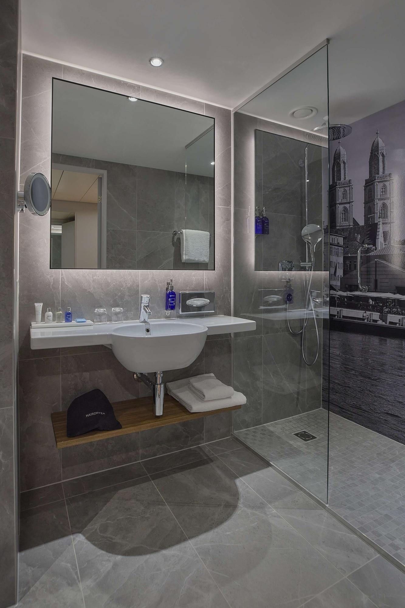 Twin Premium with Views