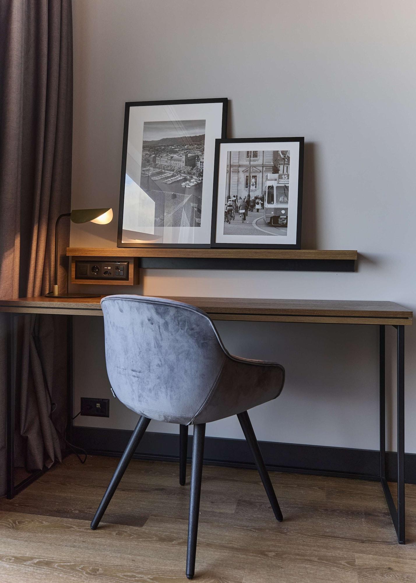 Twin Premium with Views