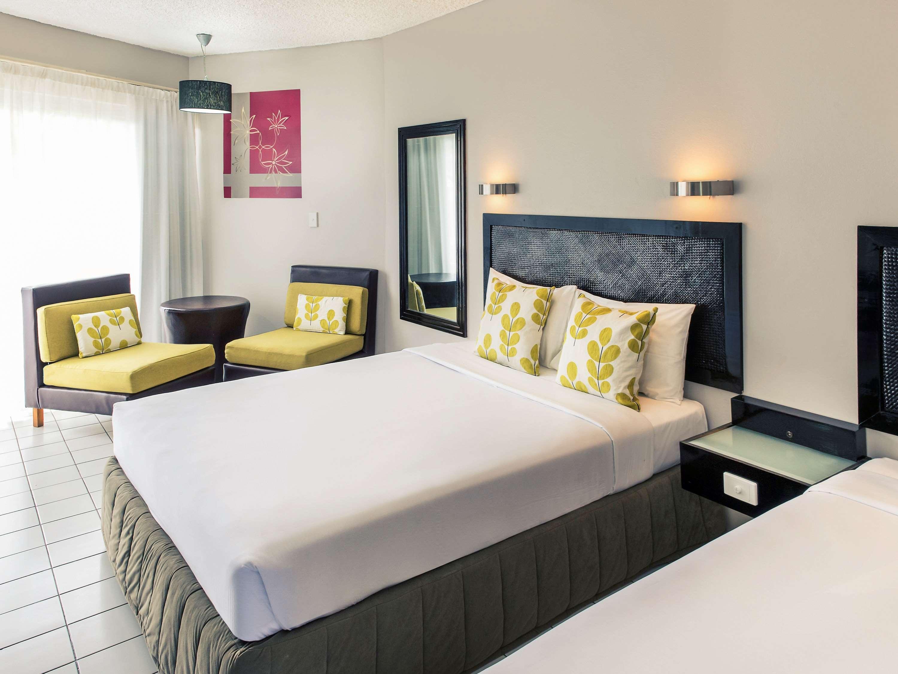 Double Deluxe Queen Bed