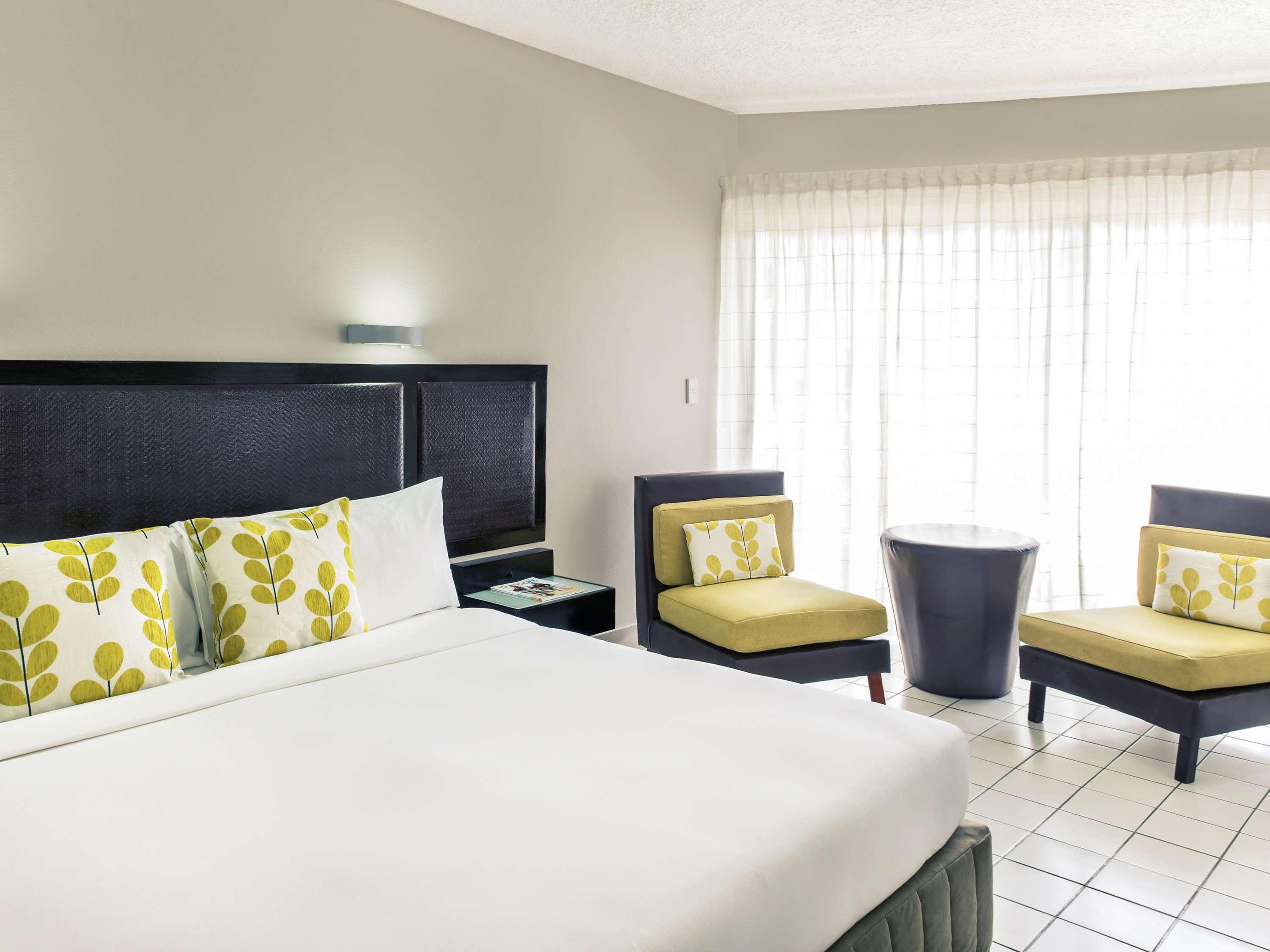 Double Deluxe King Bed