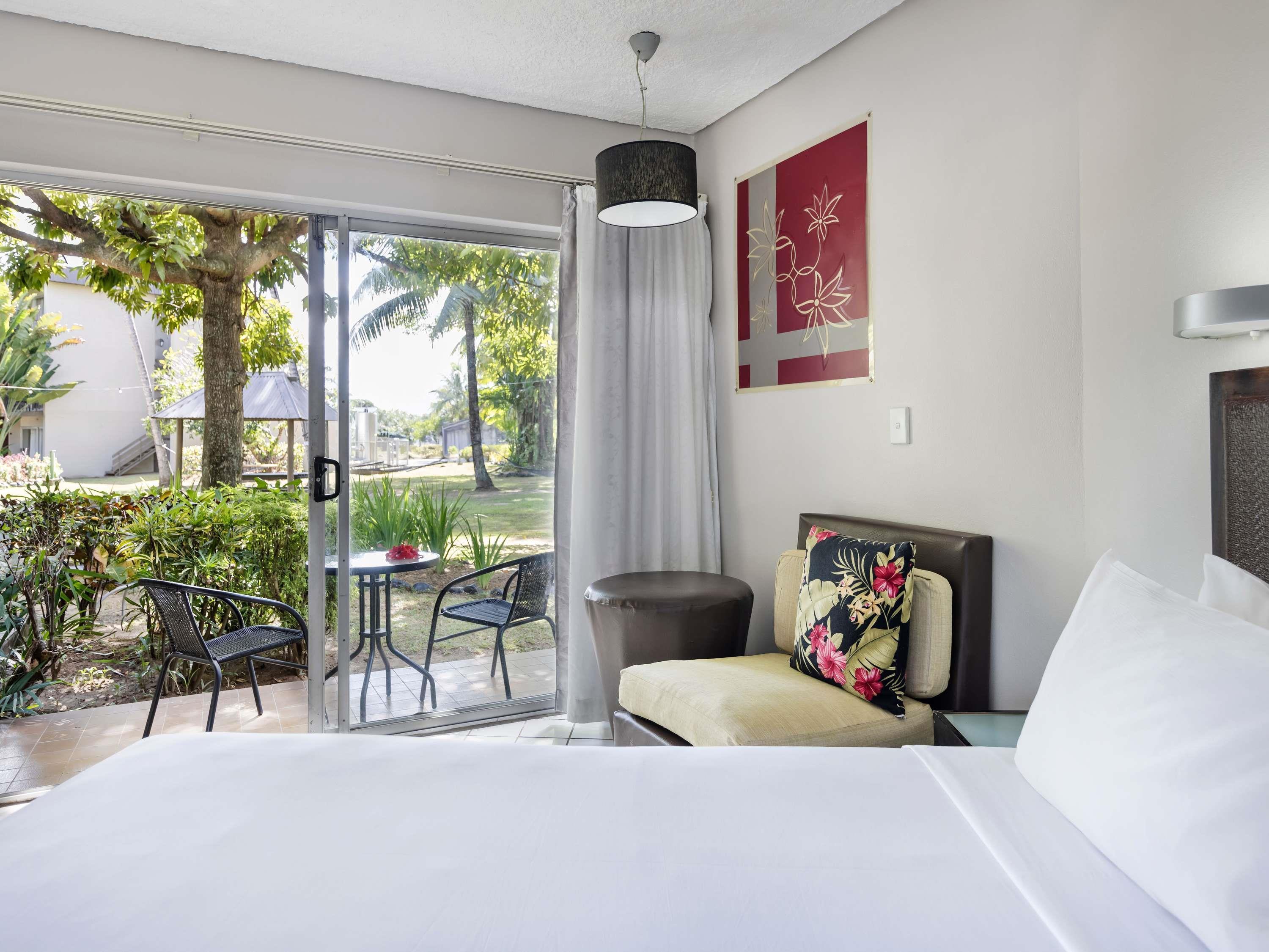 Double Deluxe King Bed