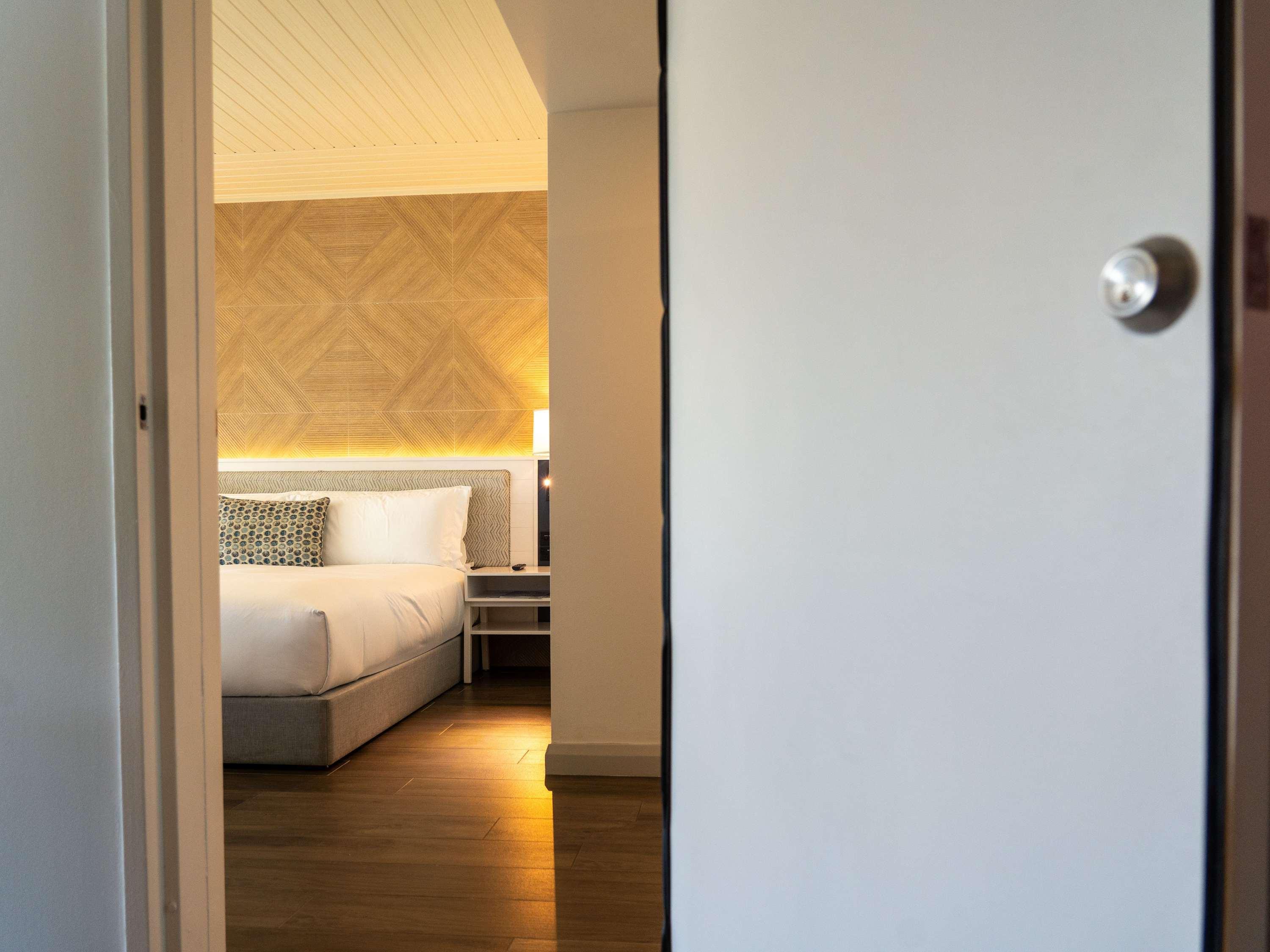 Suite Connecting Room