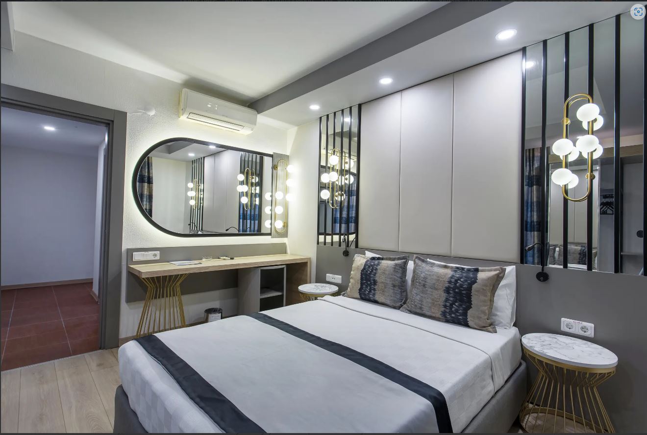 Family Room Connecting Room