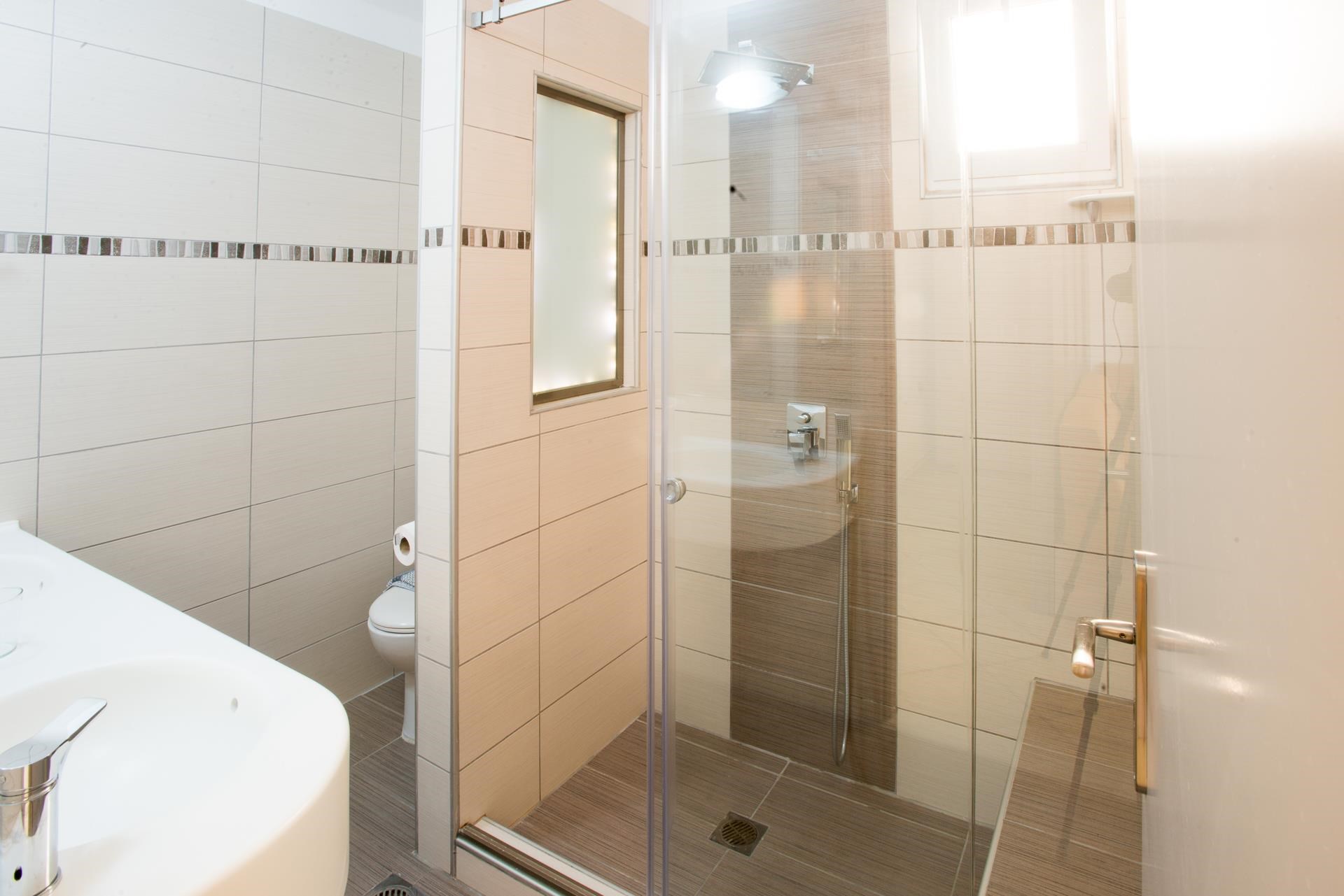 Bungalow Capacity 6 Two Bedrooms