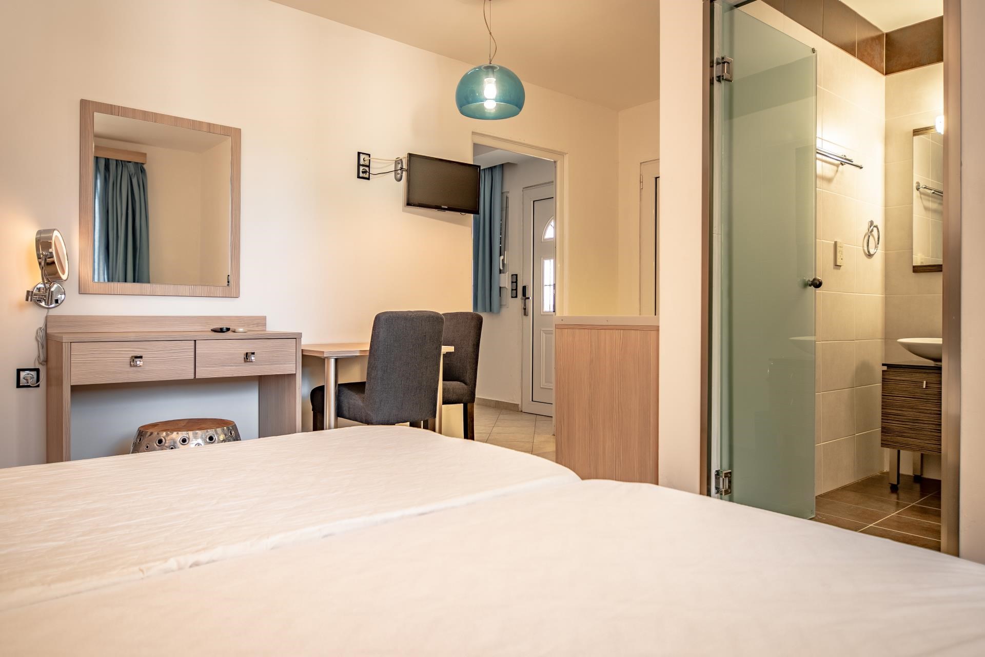 Bungalow Capacity 6 Two Bedrooms