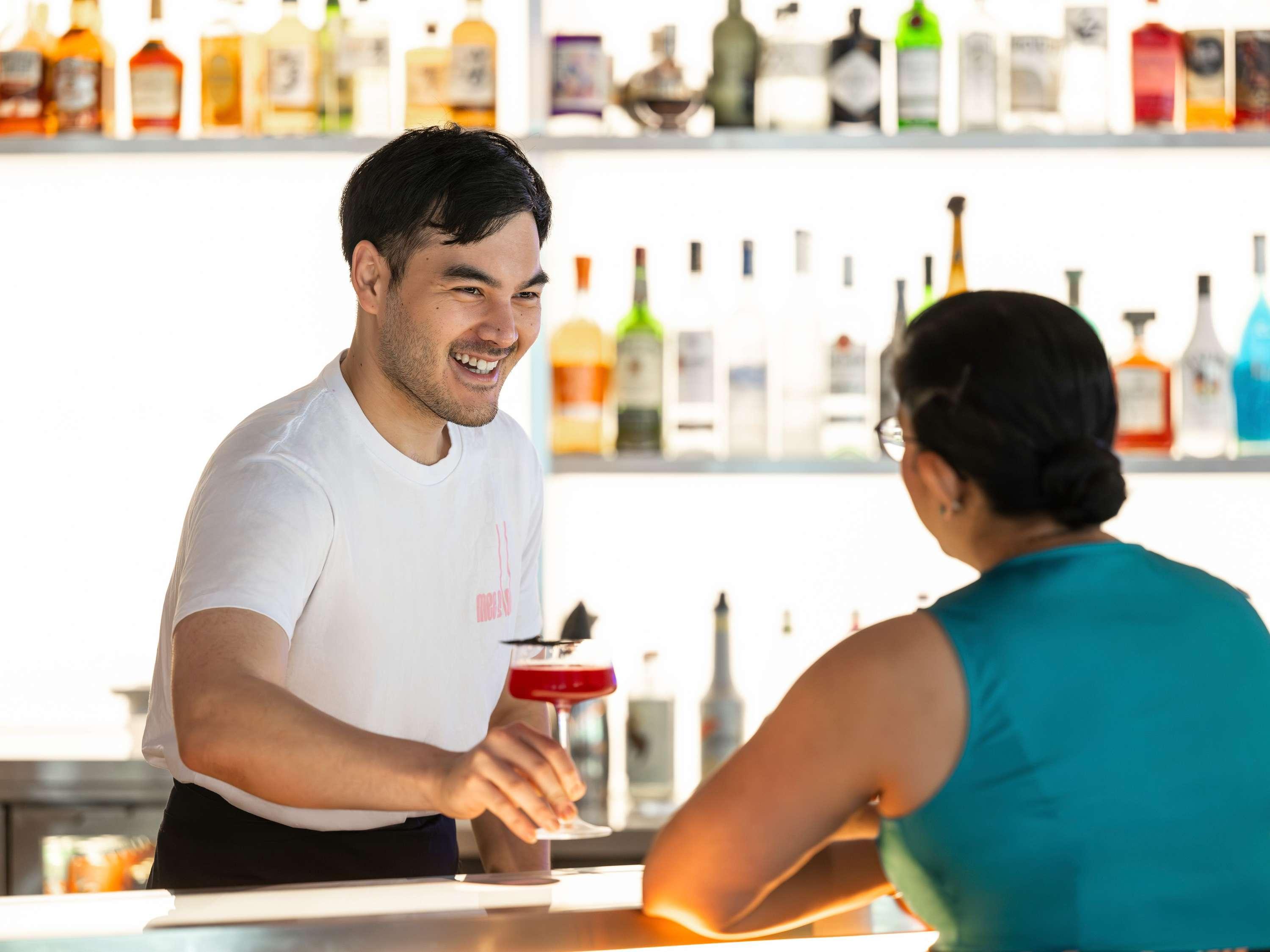 Bar