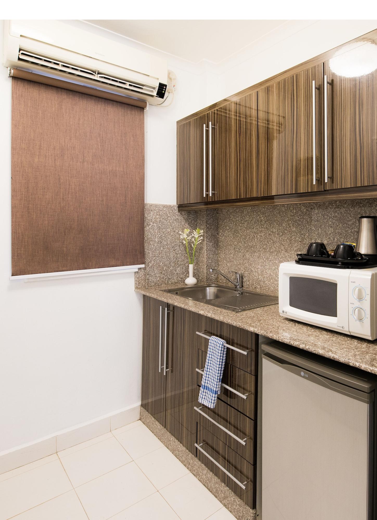 Apartment Queen Bed Two Bedrooms