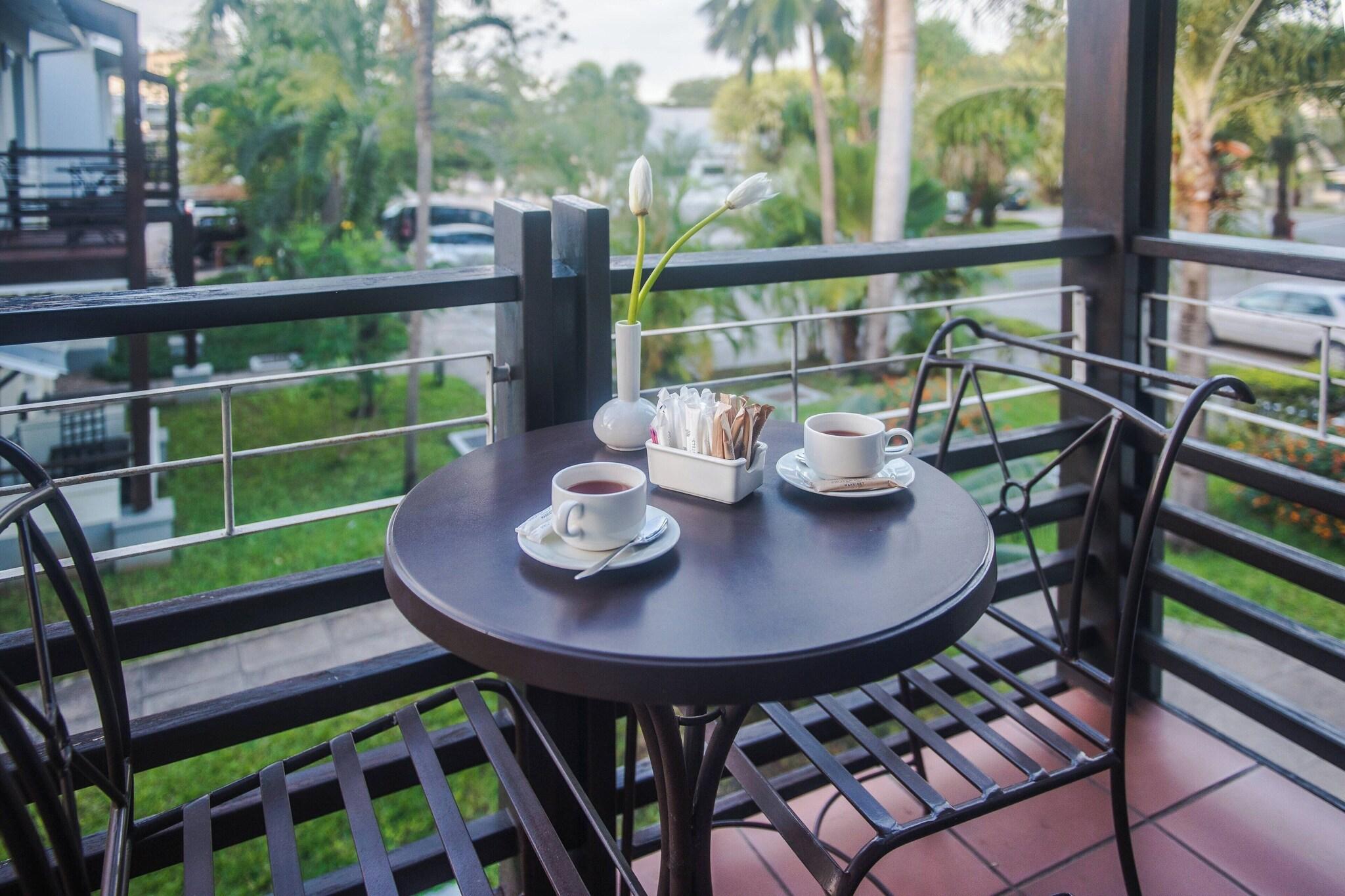 Apartment Queen Bed Two Bedrooms