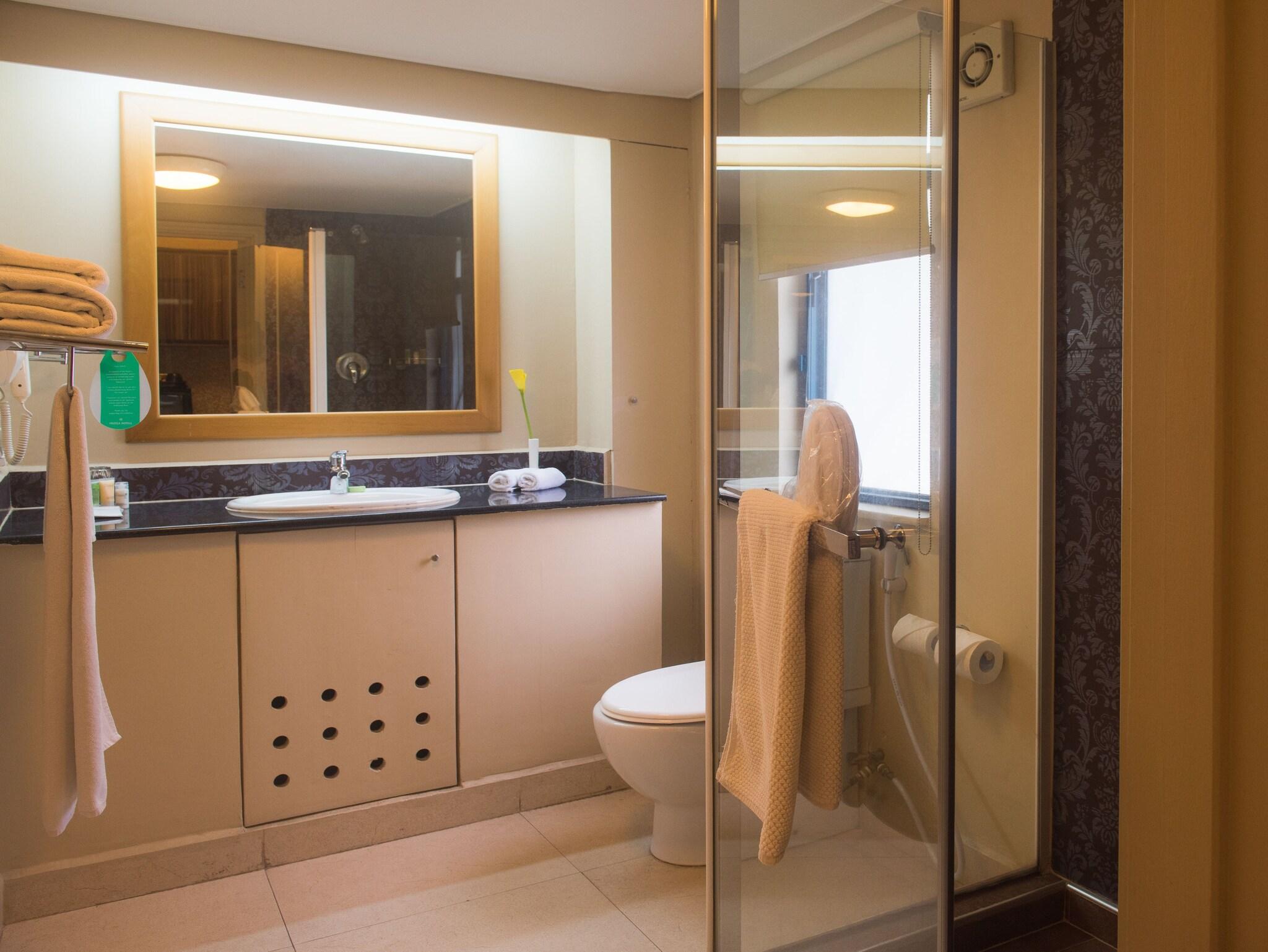 Apartment Queen Bed Two Bedrooms