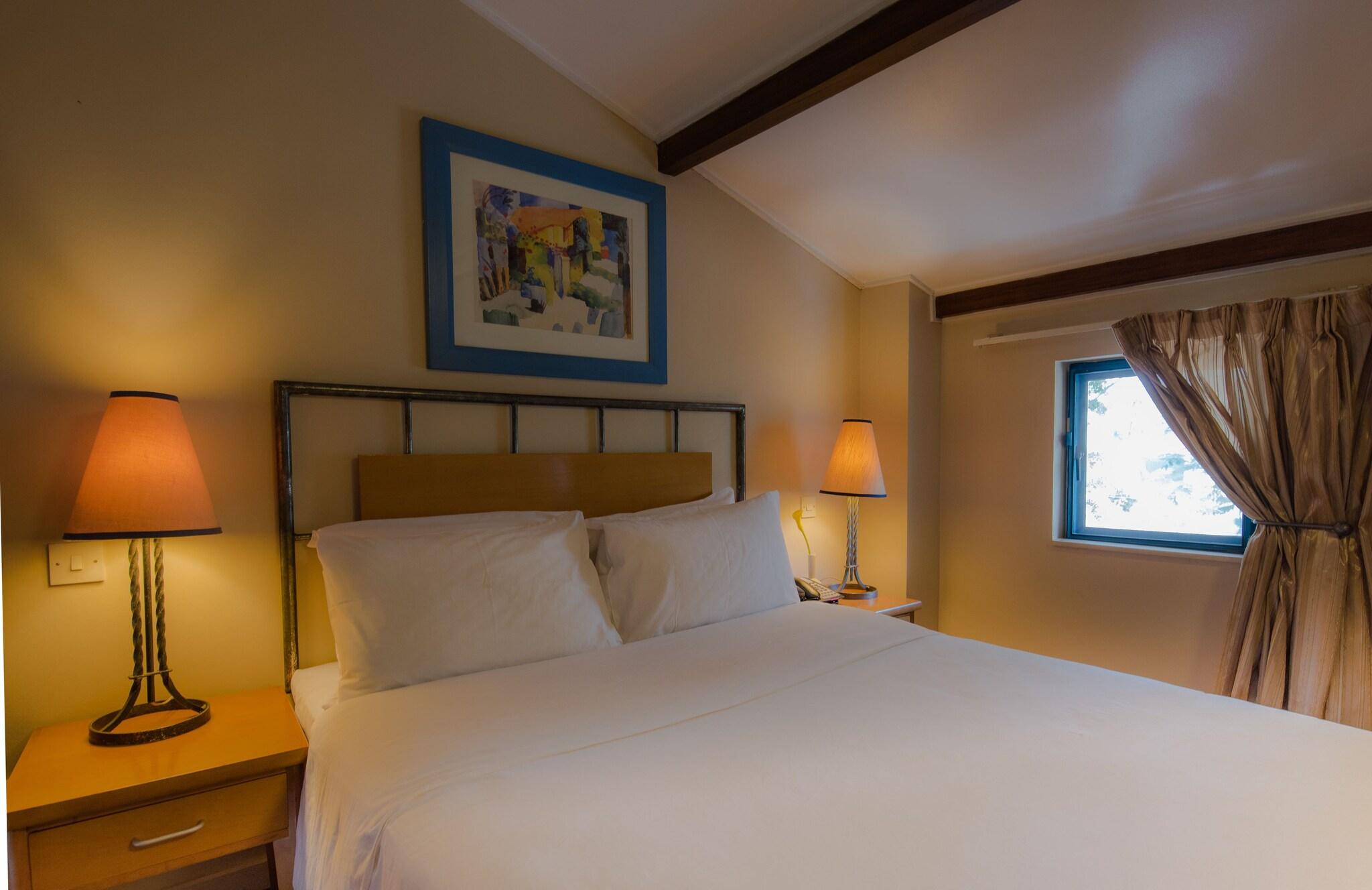 Apartment Queen Bed Two Bedrooms