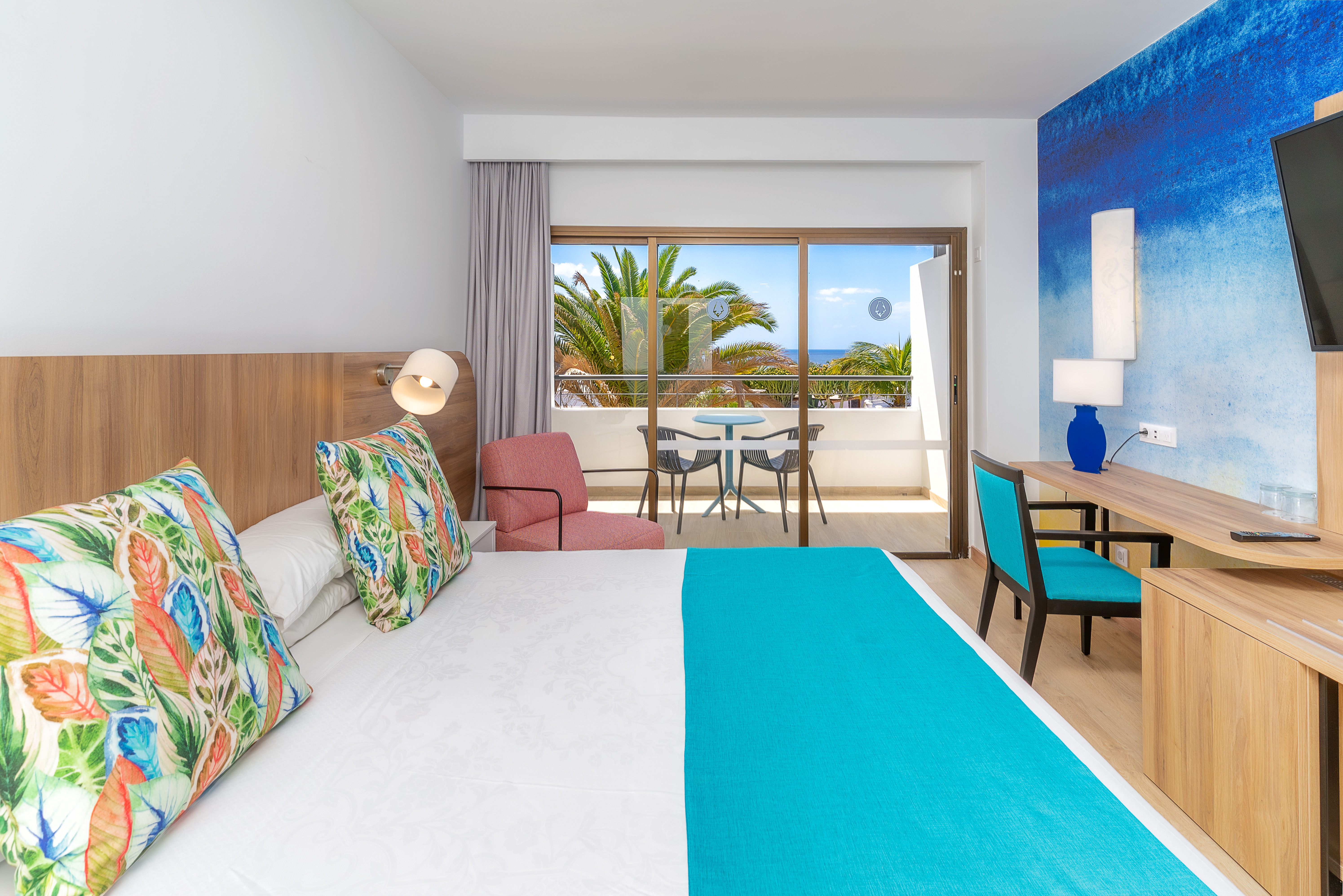 Double Connecting Room