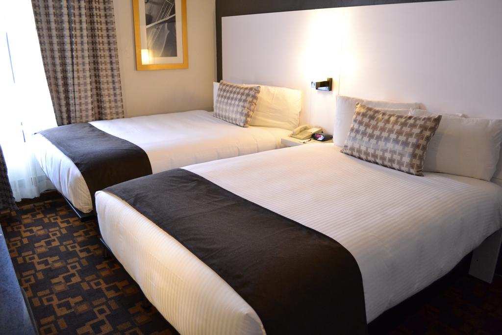 Double Classic Two Double Beds