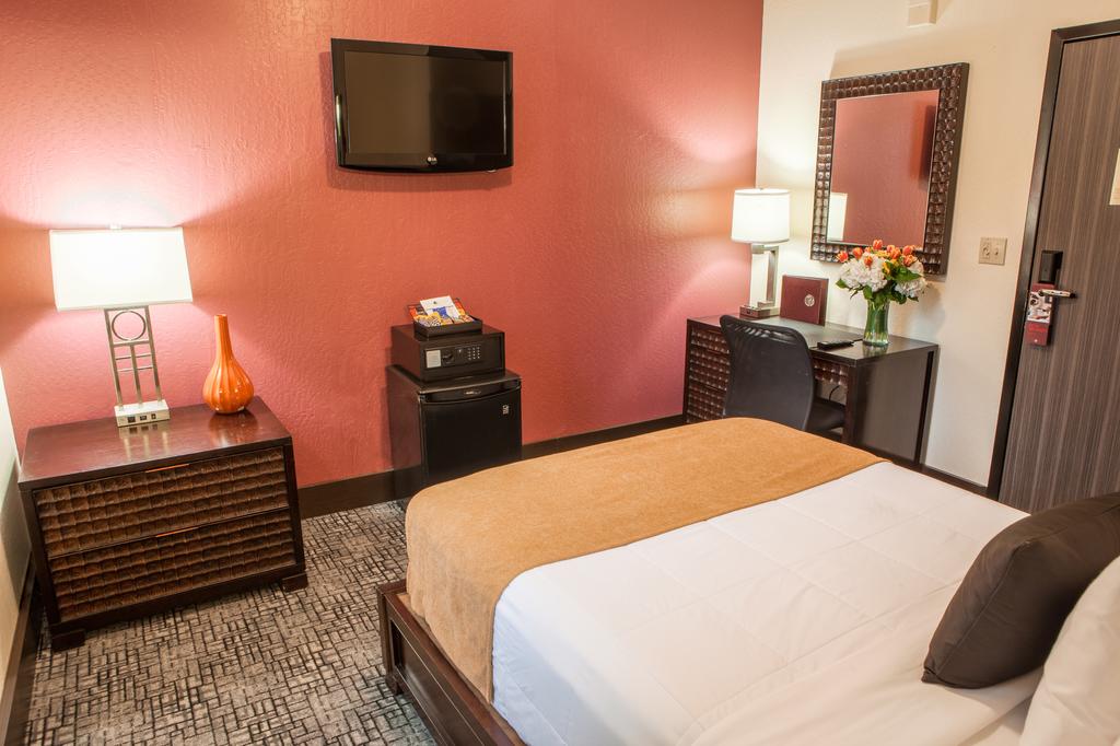 Room Deluxe Queen Bed