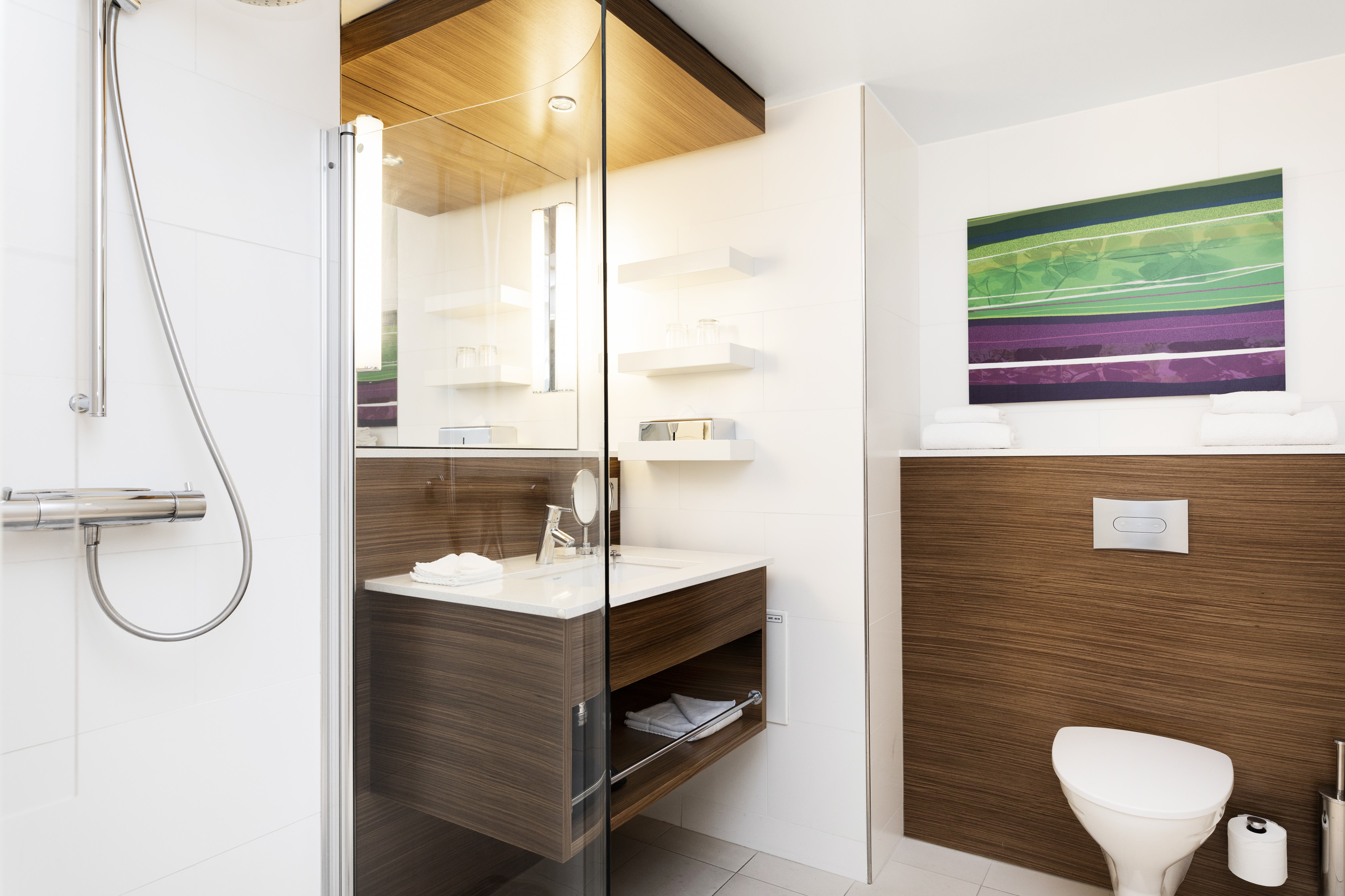 Double Queen Size Bed