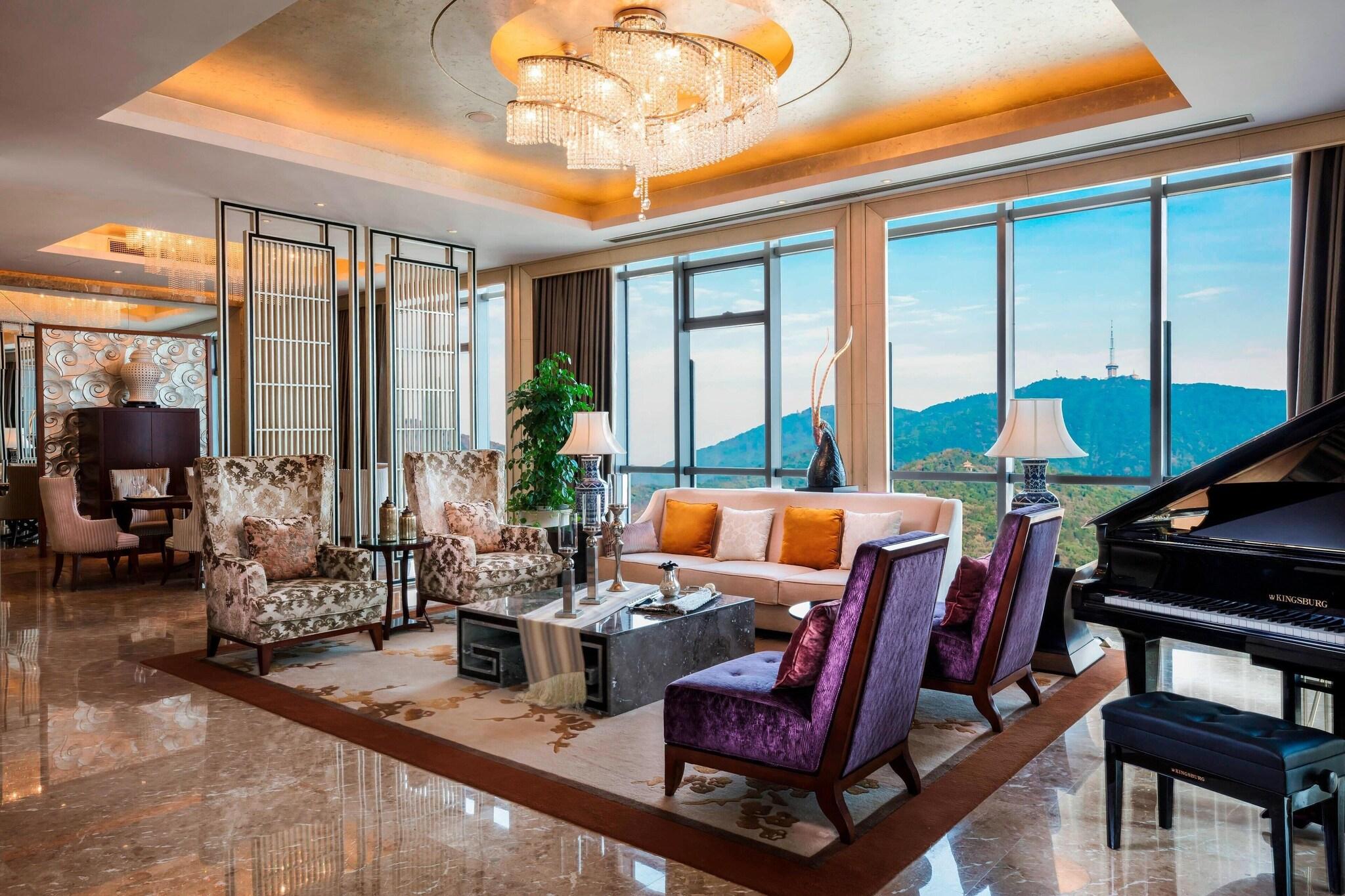 Double Deluxe City View