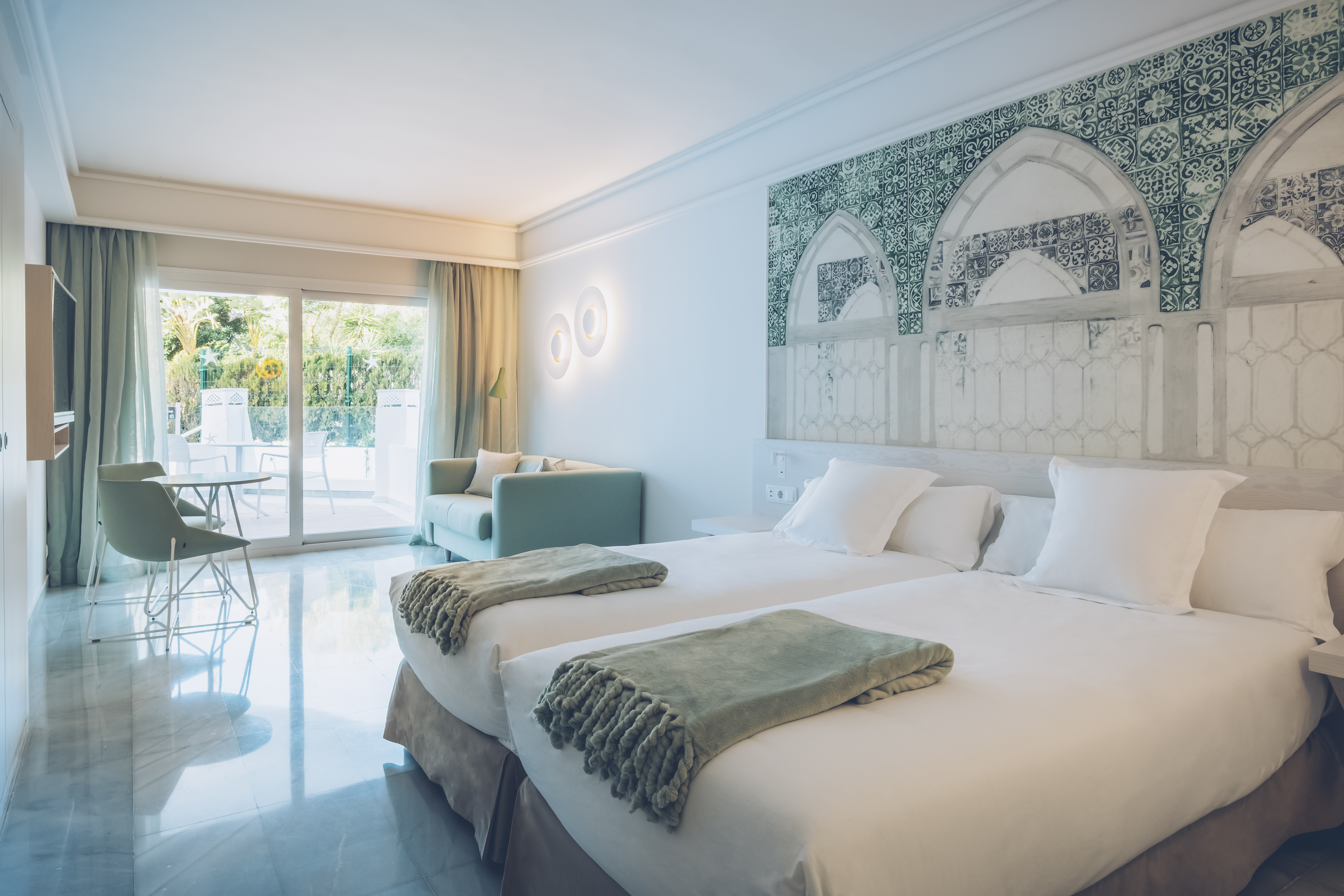 Double or Twin Superior