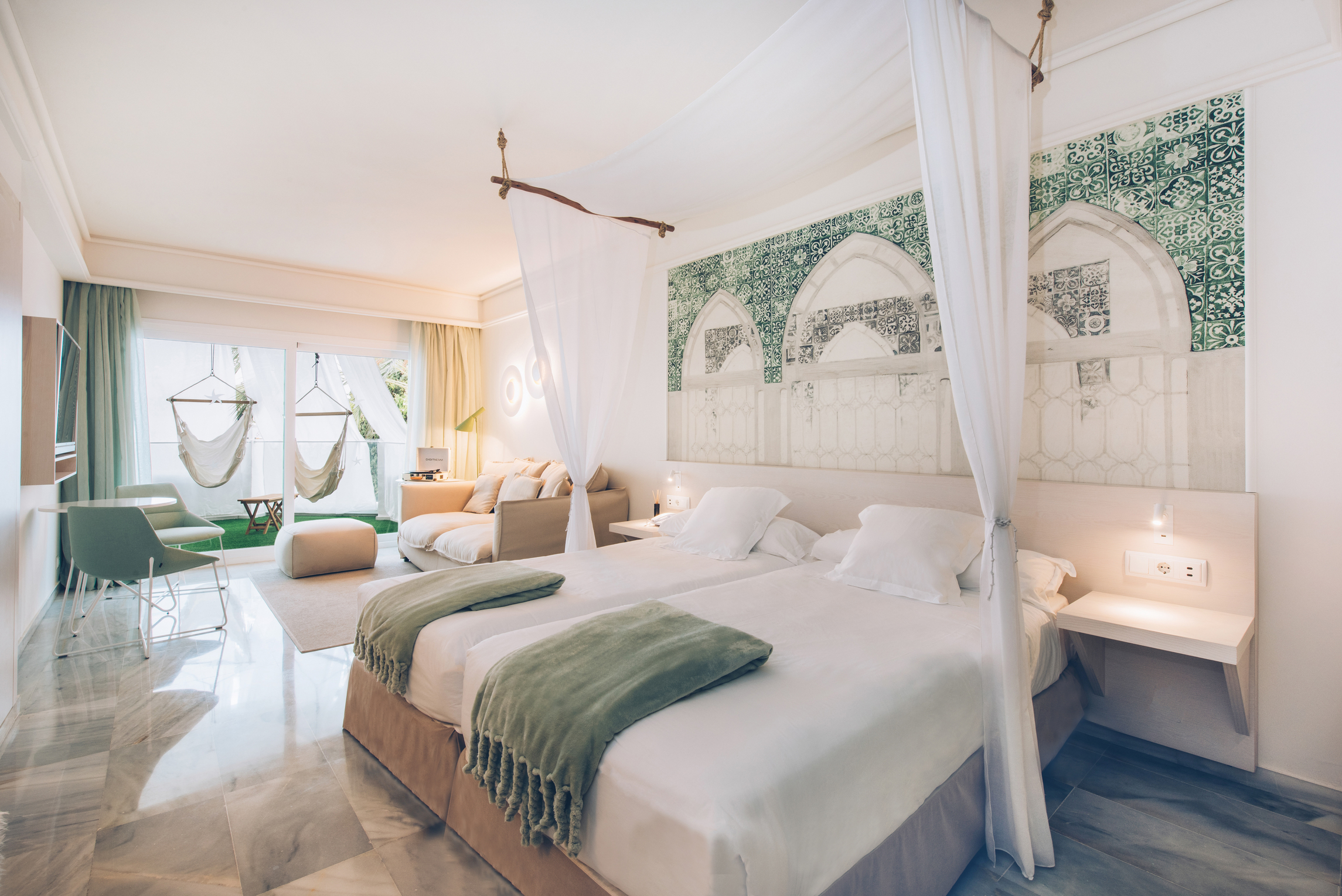 Double or Twin Superior