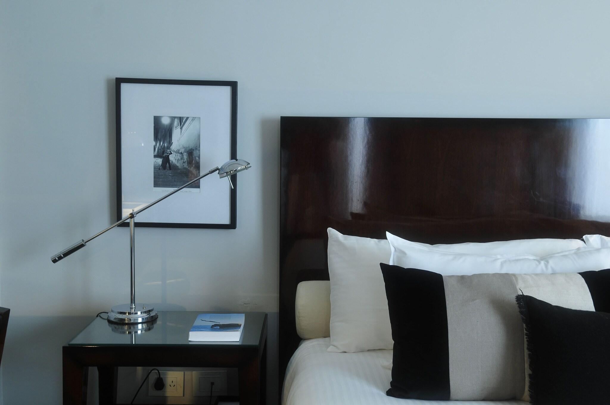 Suite Deluxe King Bed