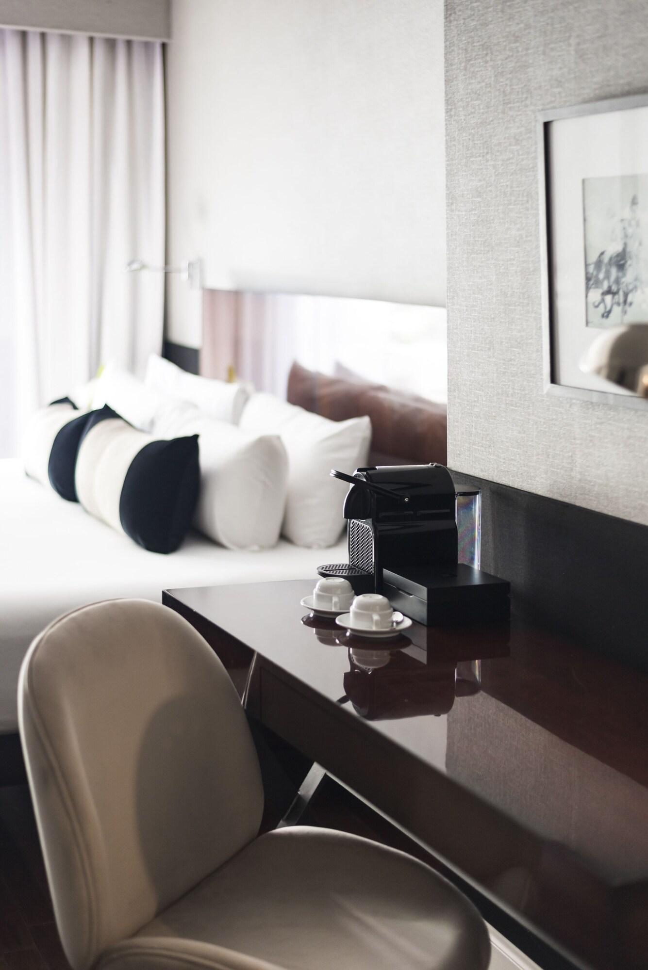 Double Superior King Bed