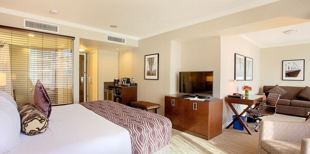 Junior Suite King Size Bed