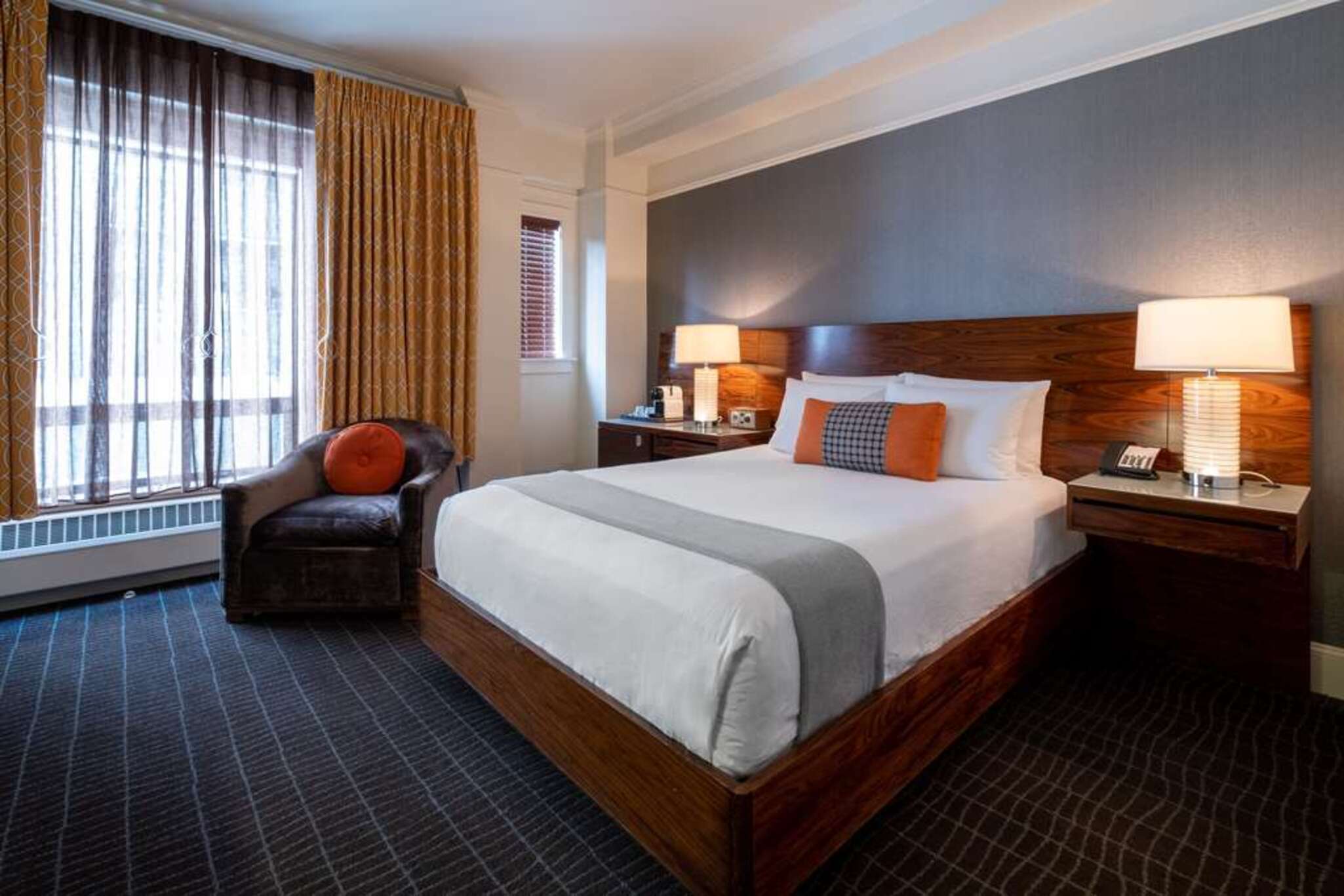 Double Deluxe King Bed