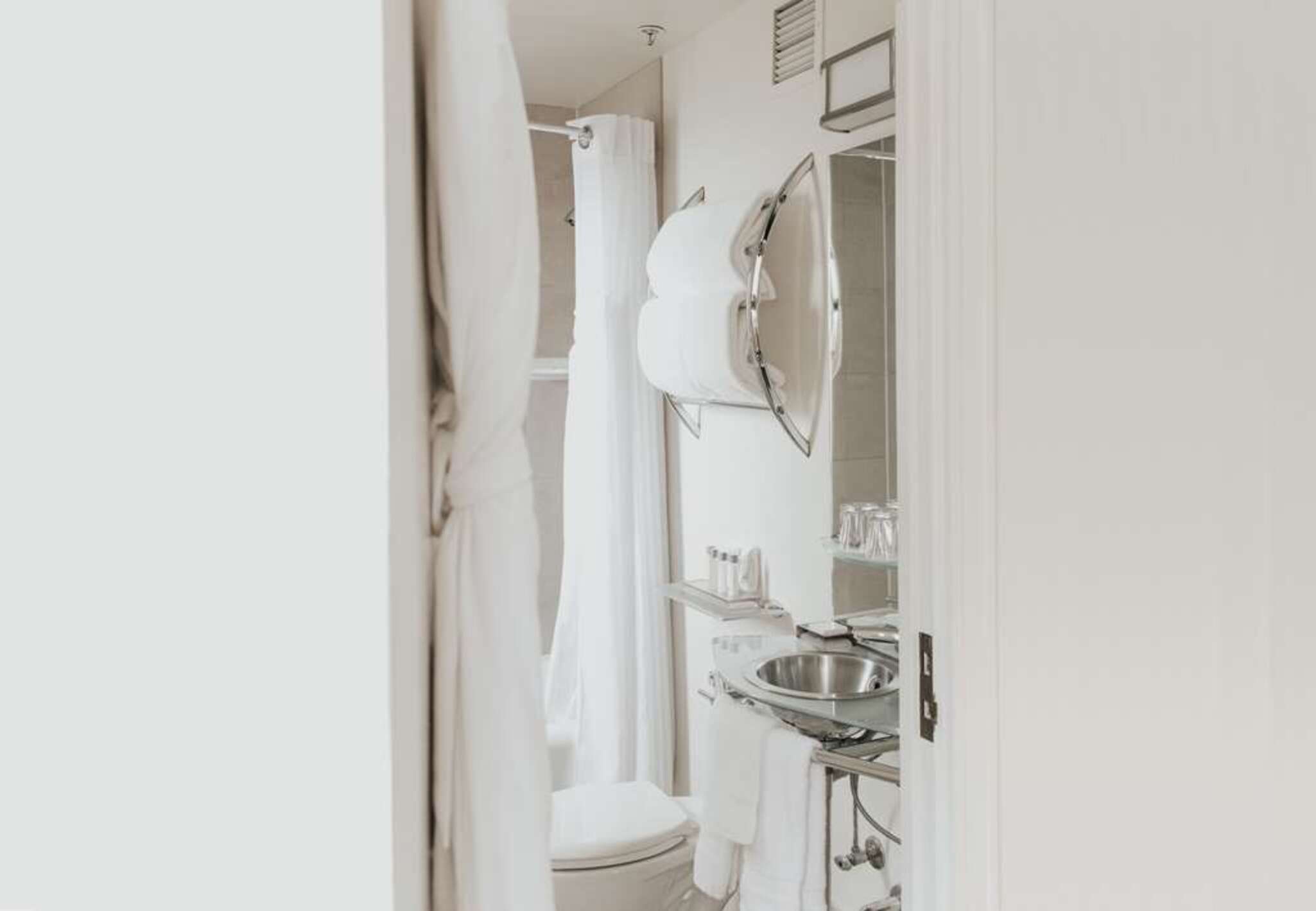 Junior Suite King Size Bed