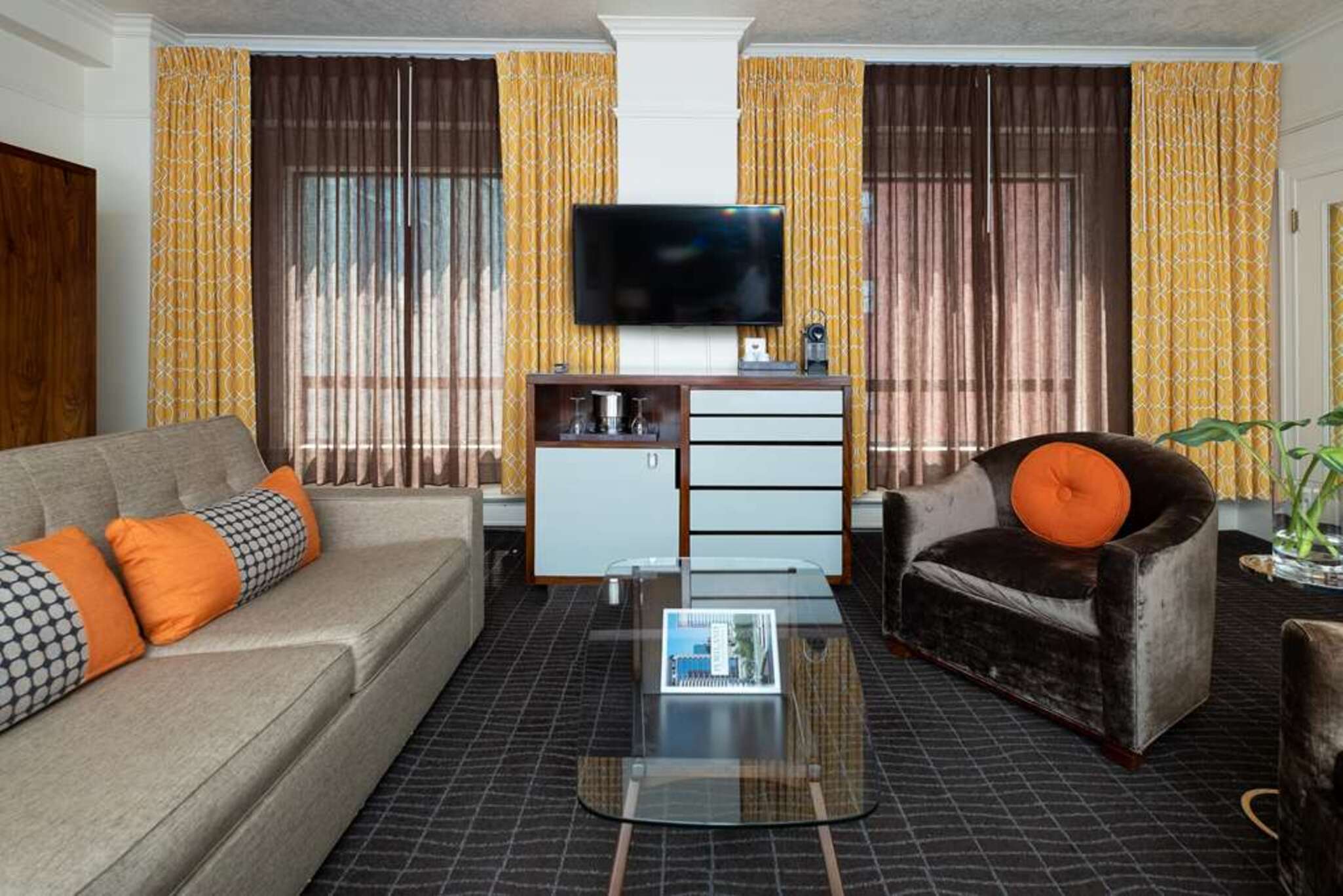 Junior Suite King Size Bed