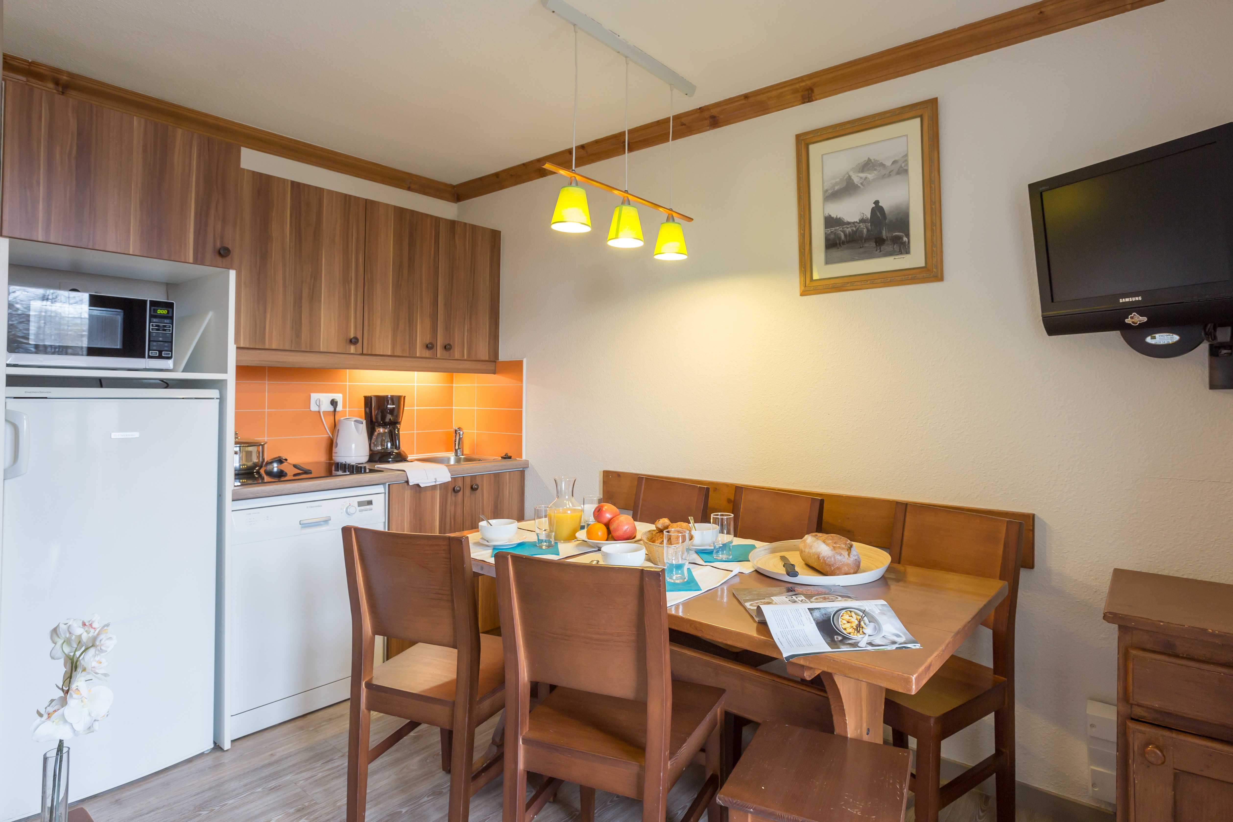 Apartment Capacity 6